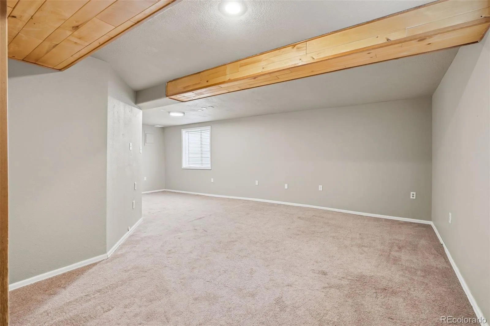 711 S Granby Circle Aurora CO 80012 | MLS #REC2814826 08162026202205 1600 19