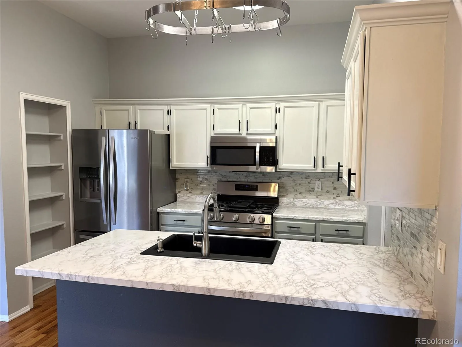 711 S Granby Circle Aurora CO 80012 | MLS #REC2814826 08162026202205 1600 7