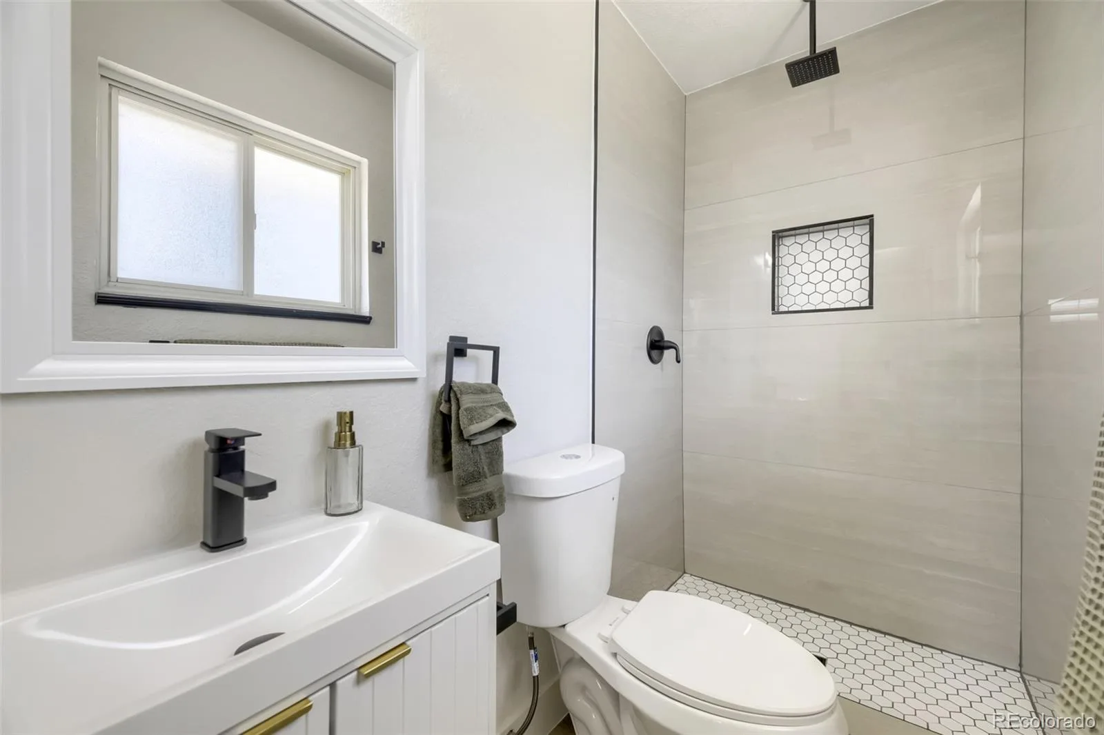 1350 S Allison Street Denver CO 80232 | MLS #REC2815770 08272026163450 1600 16