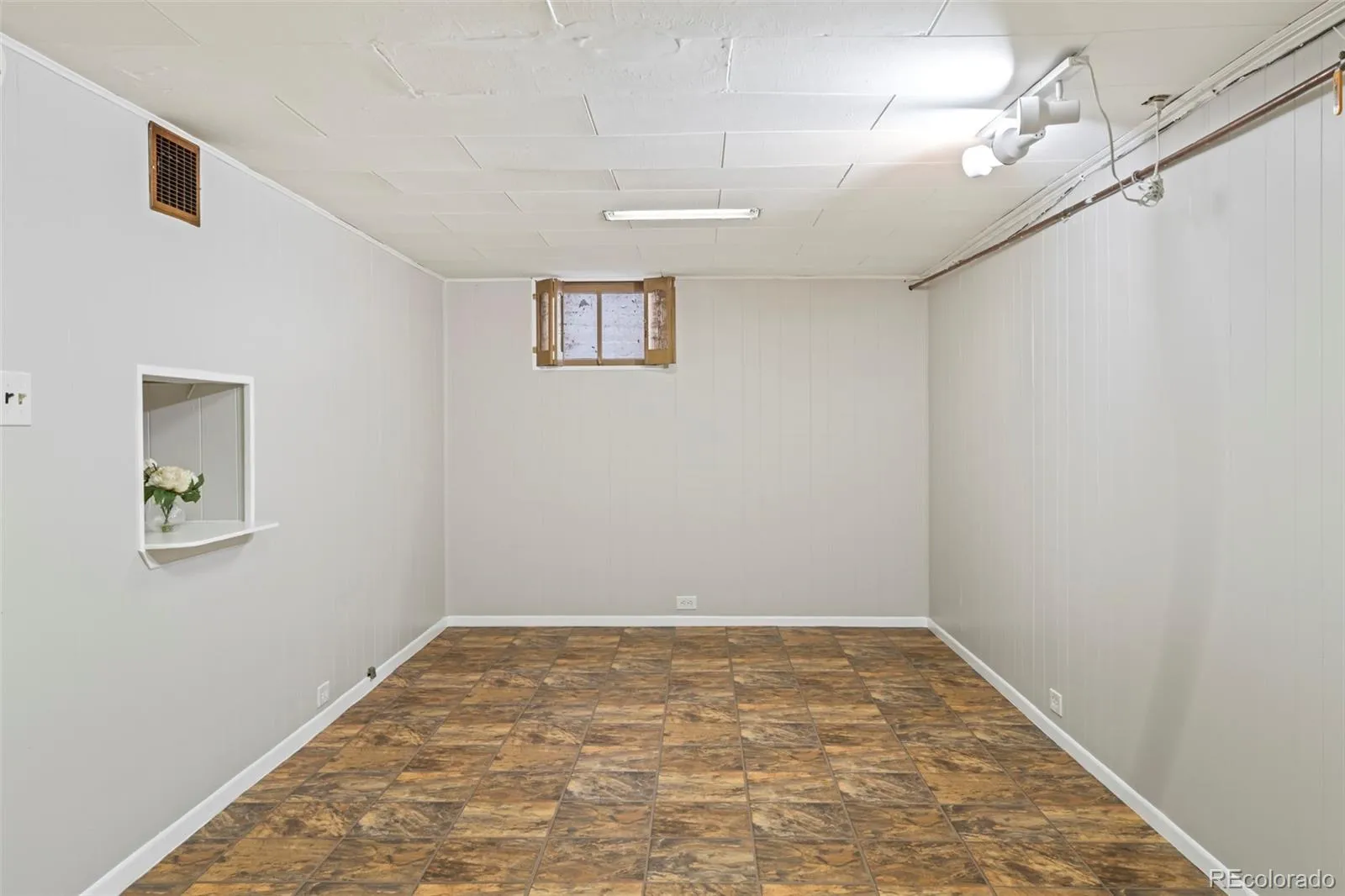 1150 Ivanhoe Street Denver CO 80220 MLS #REC2819000 05272026132551 1600 19