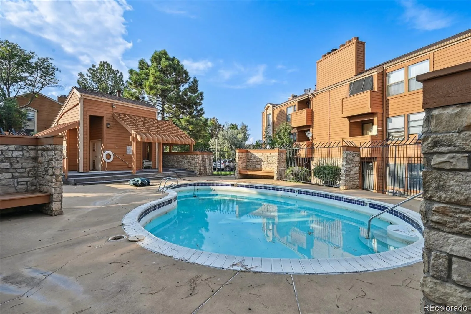 4274 S Salida Way #2 Aurora CO 80013 | MLS #REC2819428 10102026060505 1600 15
