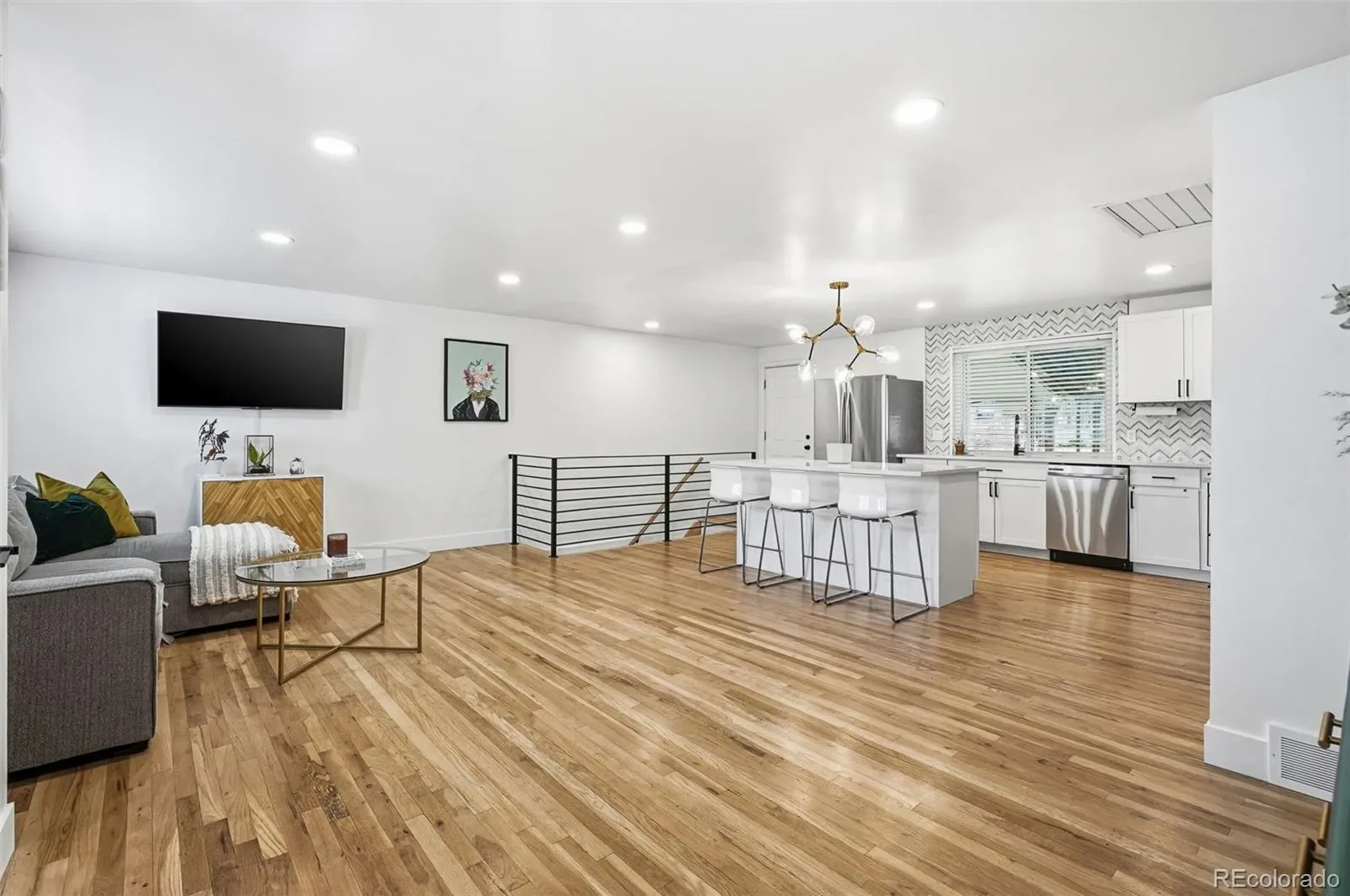 03202026170330 1600 0