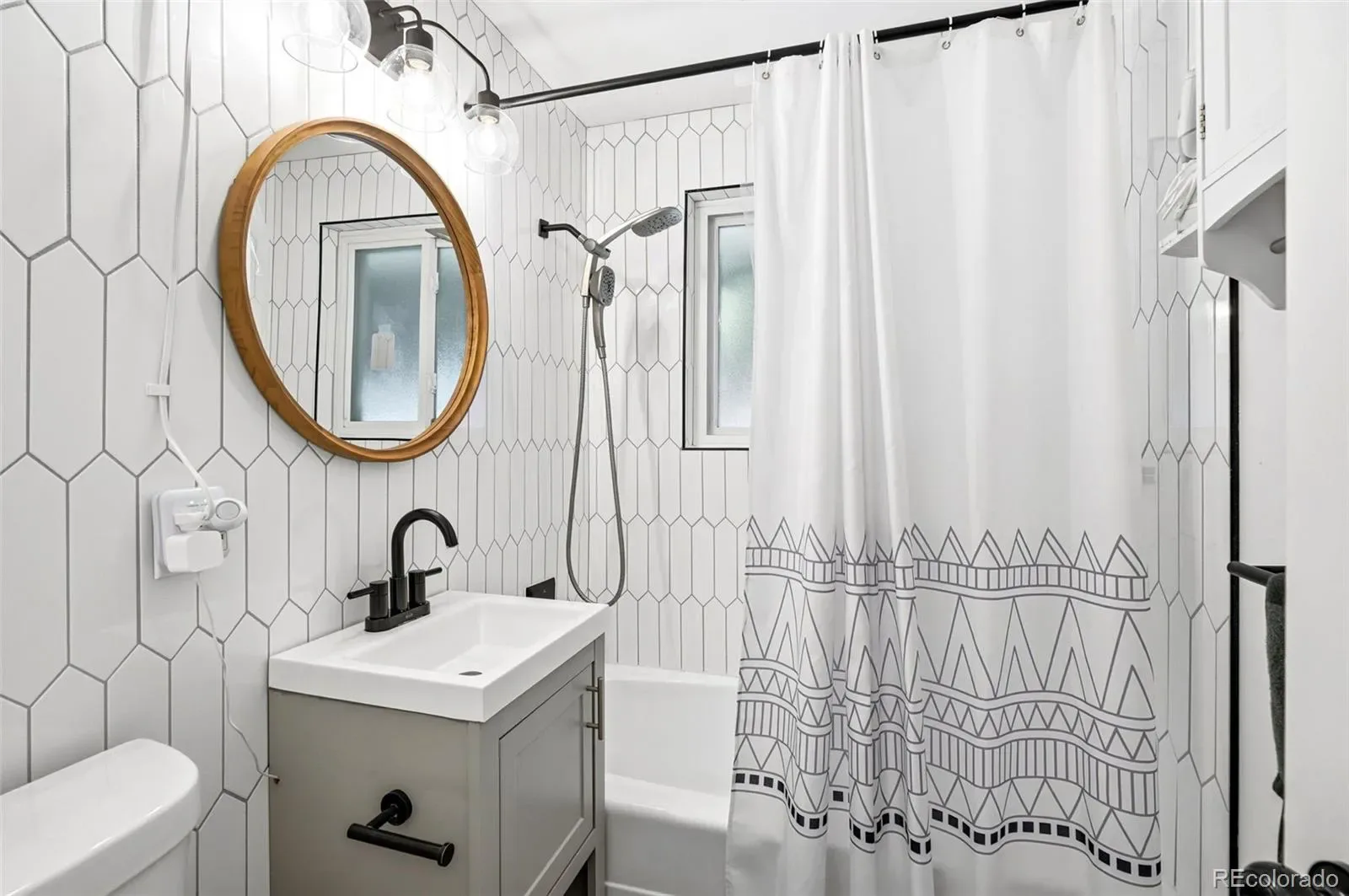 03202026170330 1600 16