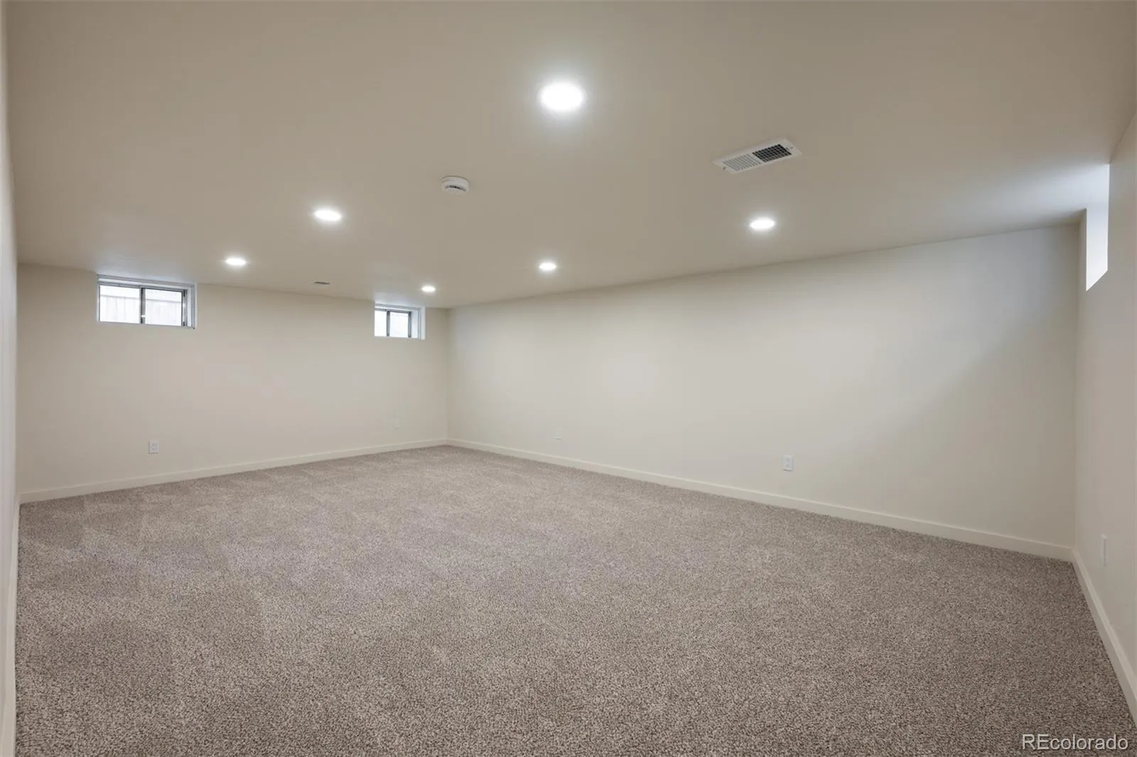 2056 S Lincoln Street Denver CO 80210 MLS #REC2821914 05132026205131 1600 12