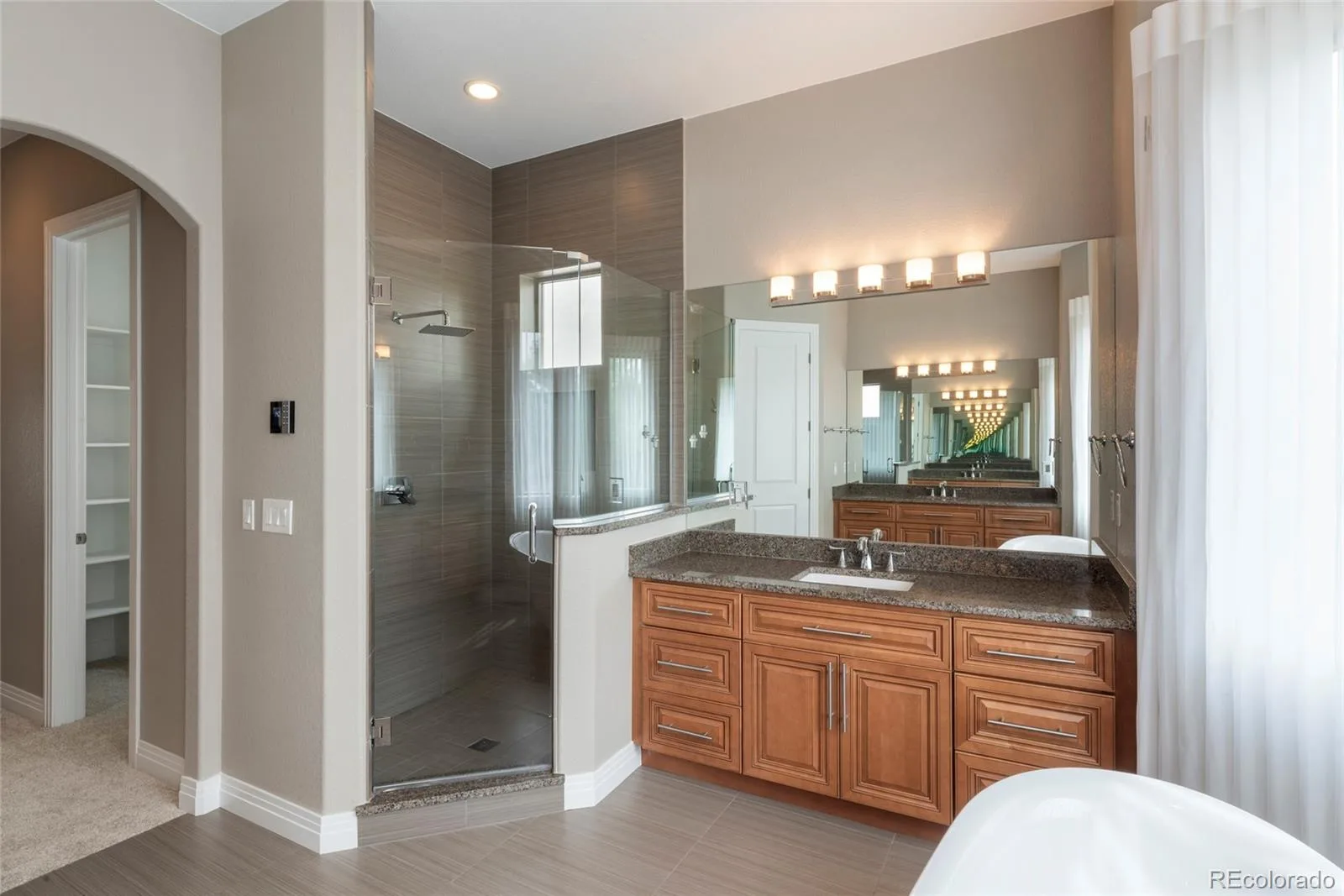 1131 S Balsam Court Lakewood CO 80232 | MLS #REC2822357 08132026070456 1600 21