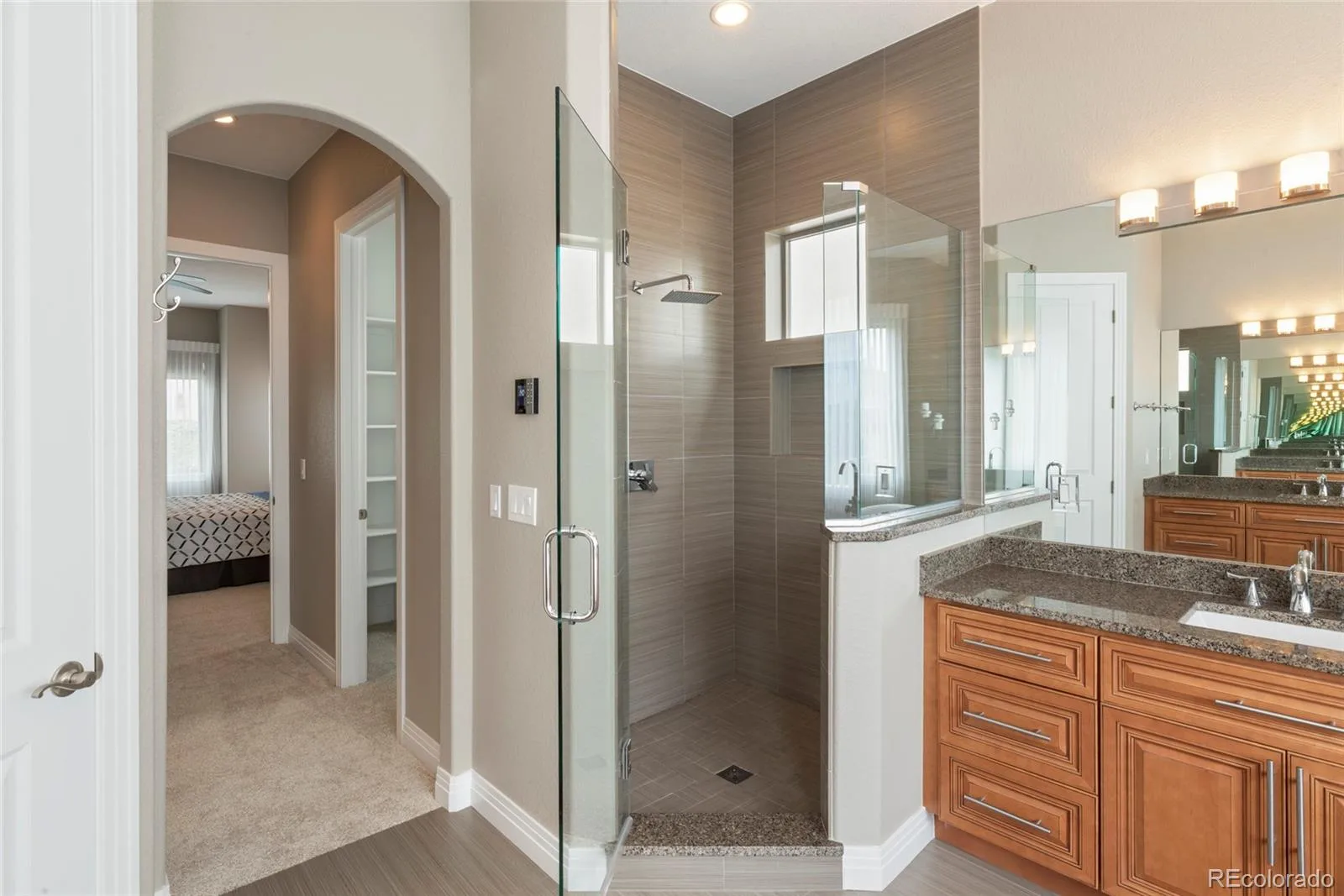 1131 S Balsam Court Lakewood CO 80232 | MLS #REC2822357 08132026070456 1600 23