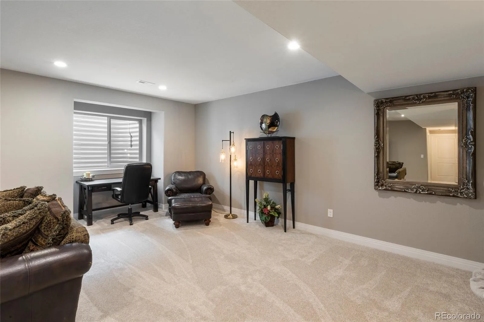 1131 S Balsam Court Lakewood CO 80232 | MLS #REC2822357 08132026070456 1600 27