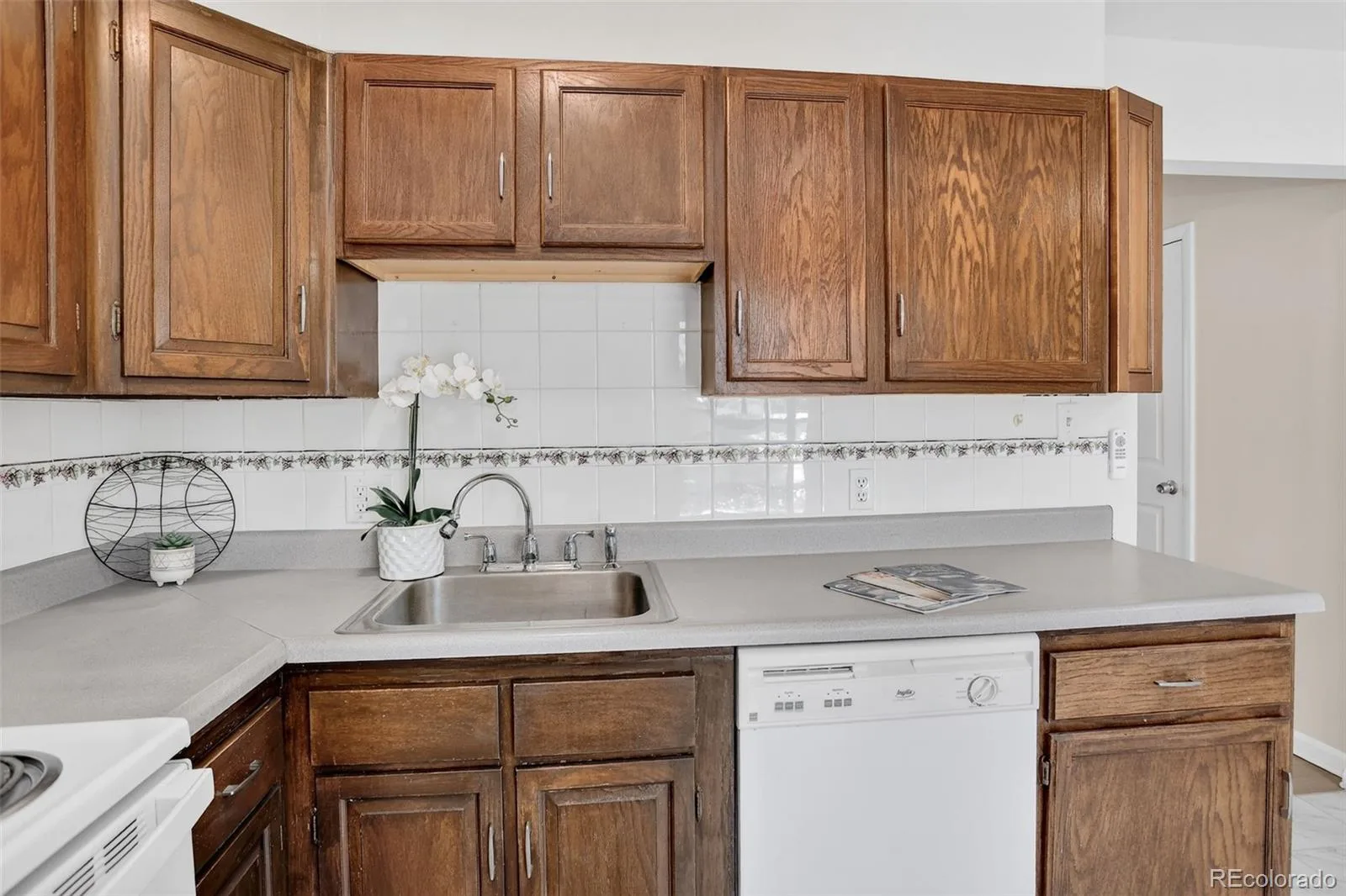 956 S Iola Street Aurora CO 80012 | MLS #REC2823055 10052026161947 1600 18