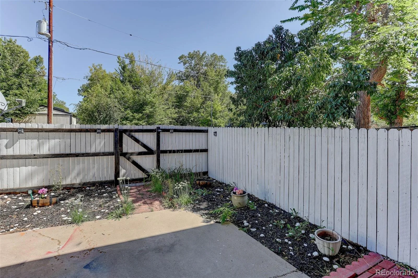 956 S Iola Street Aurora CO 80012 | MLS #REC2823055 10052026161947 1600 22