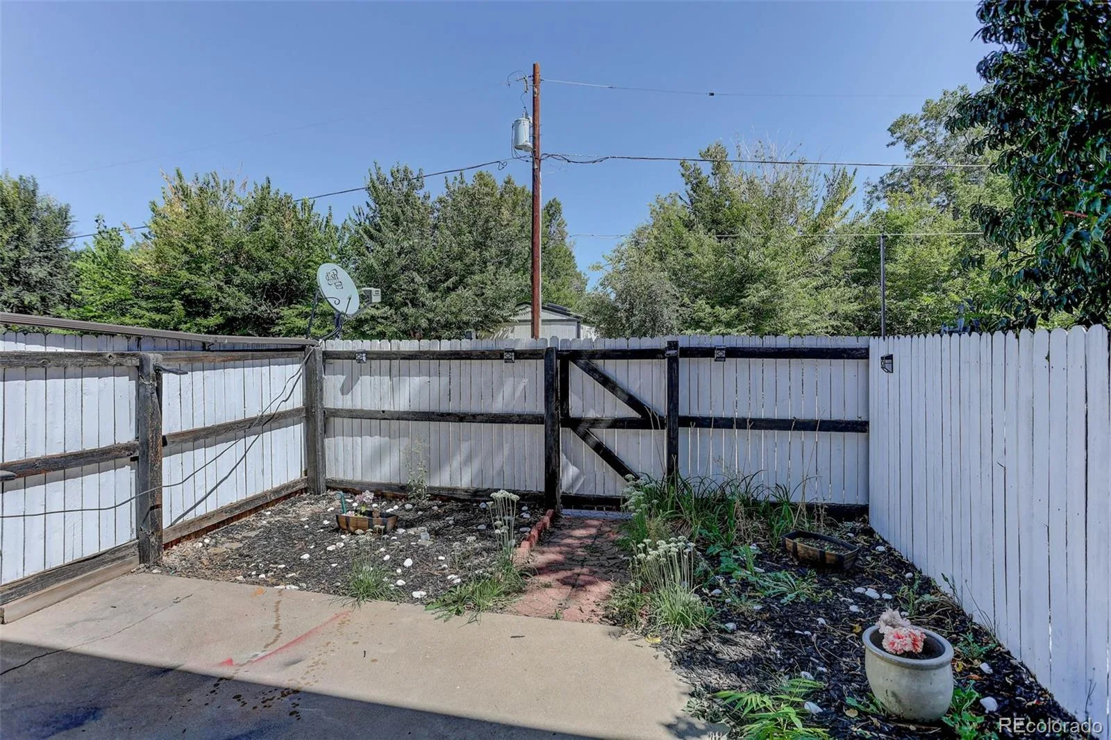 956 S Iola Street Aurora CO 80012 | MLS #REC2823055 10052026161947 1600 23