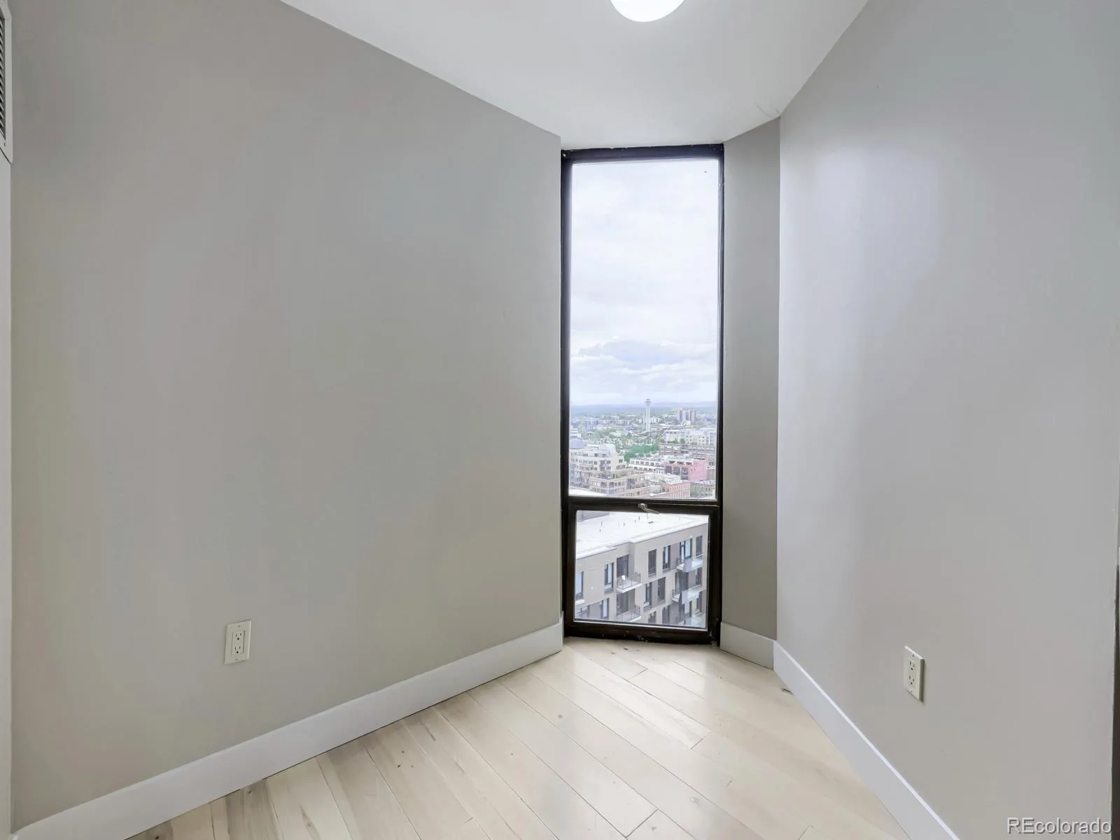 1625 Larimer Street #2003 Denver CO 80202 MLS #REC2824645 05292026154101 1600 16