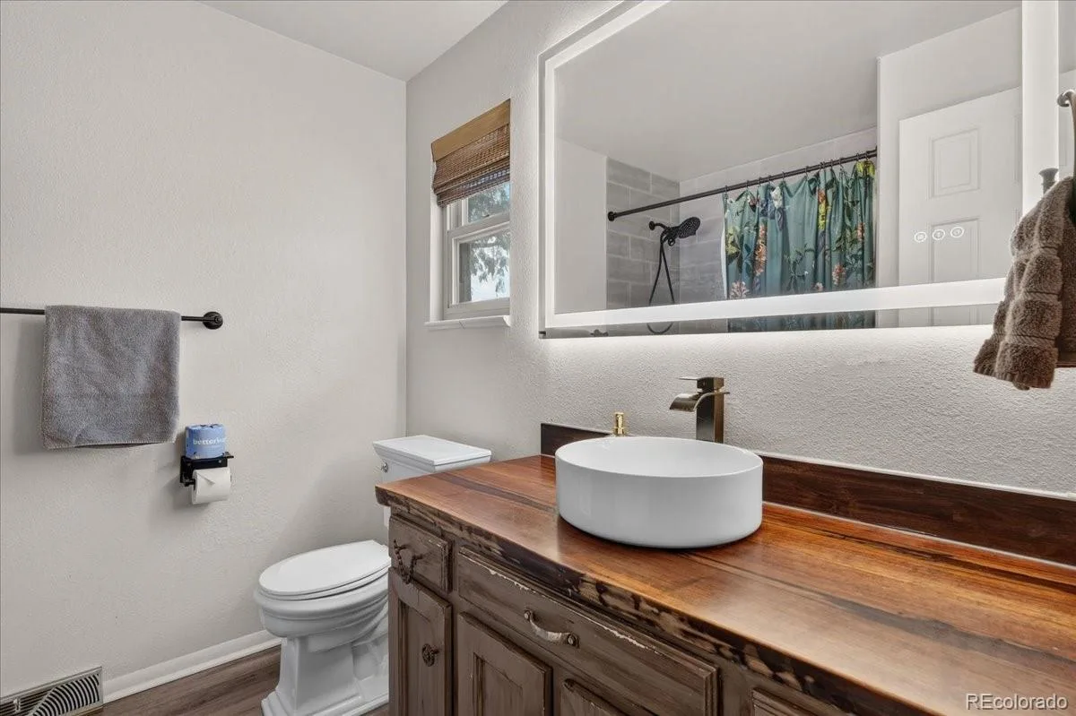 8117 S Lamar Court Littleton CO 80128 | MLS #REC2824851 08202026164608 1200 24