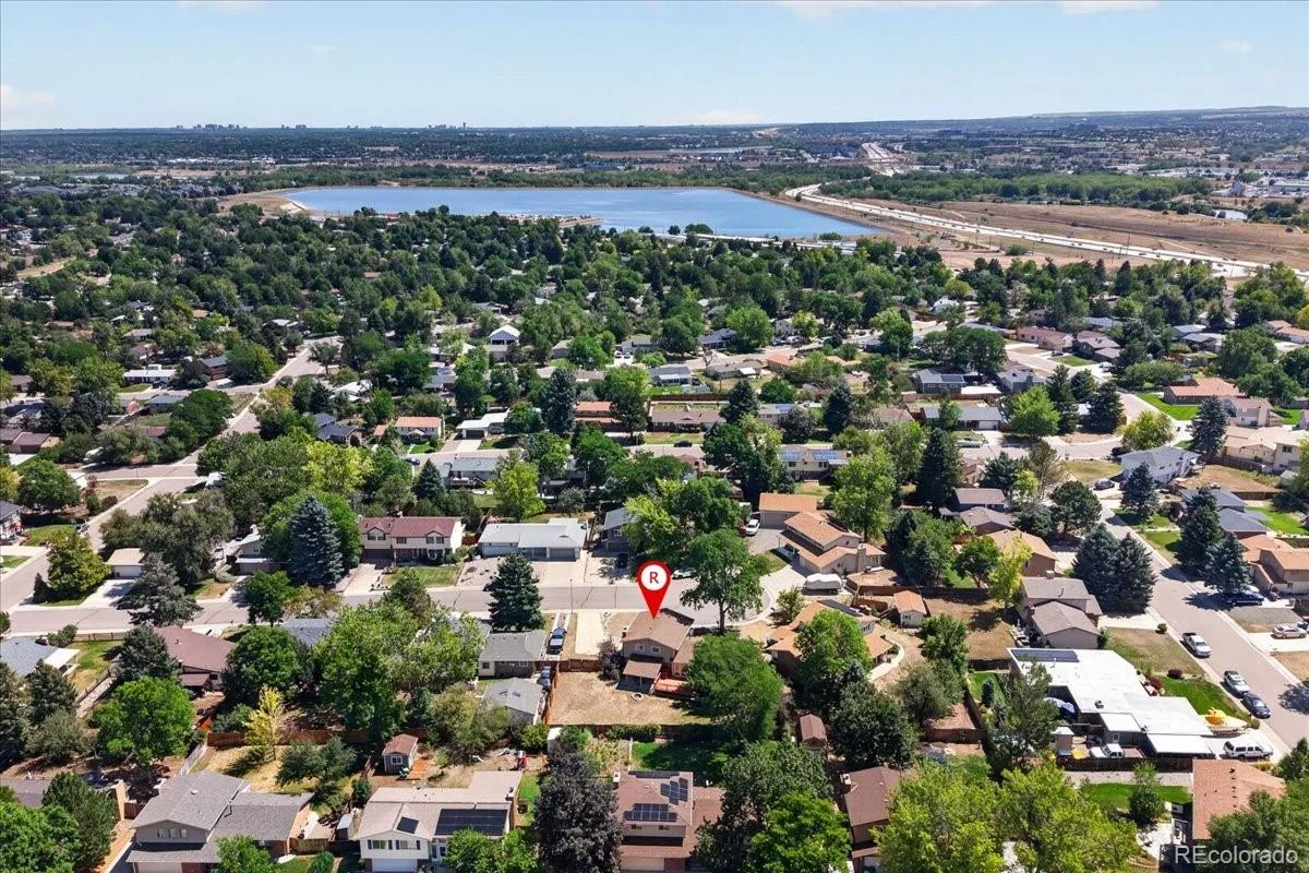 8117 S Lamar Court Littleton CO 80128 | MLS #REC2824851 08202026164608 1200 46