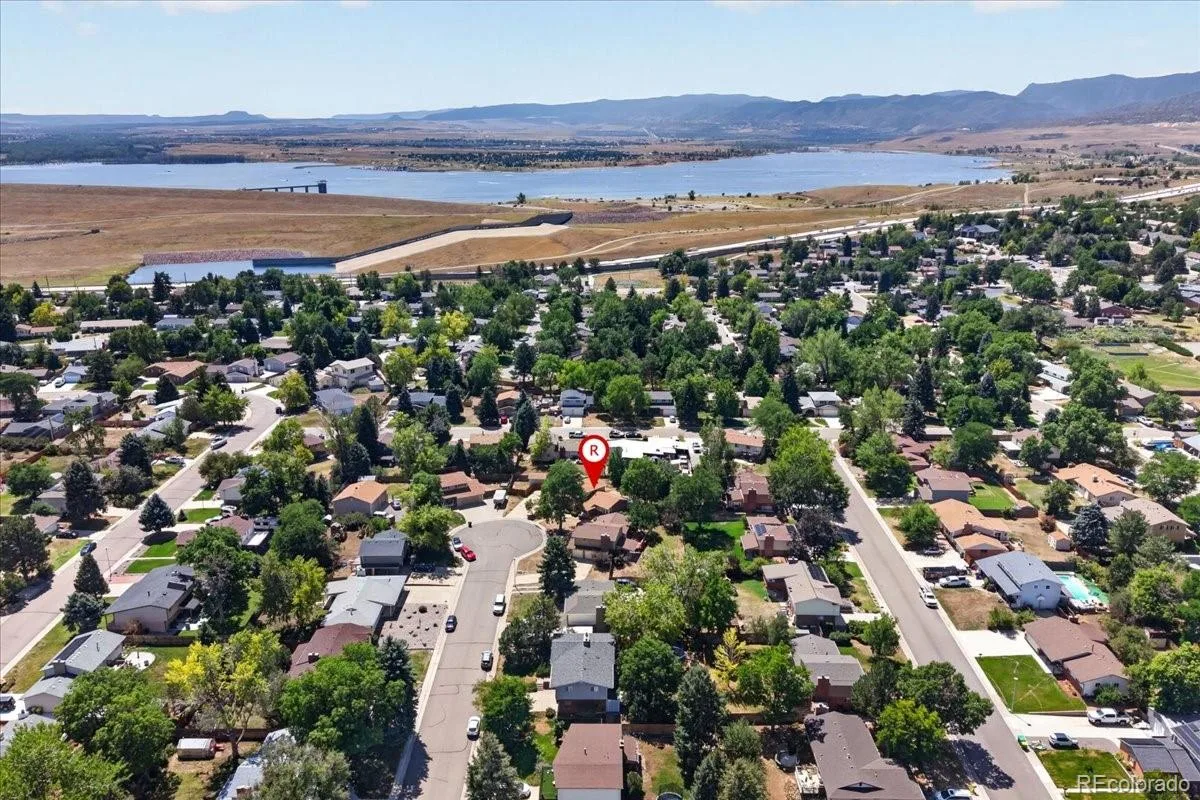 8117 S Lamar Court Littleton CO 80128 | MLS #REC2824851 08202026164608 1200 47