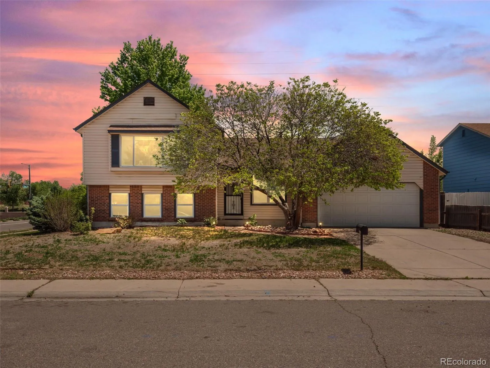 4594 Granby Way Denver CO 80239 MLS #REC2825677 05202026200246 1600 0