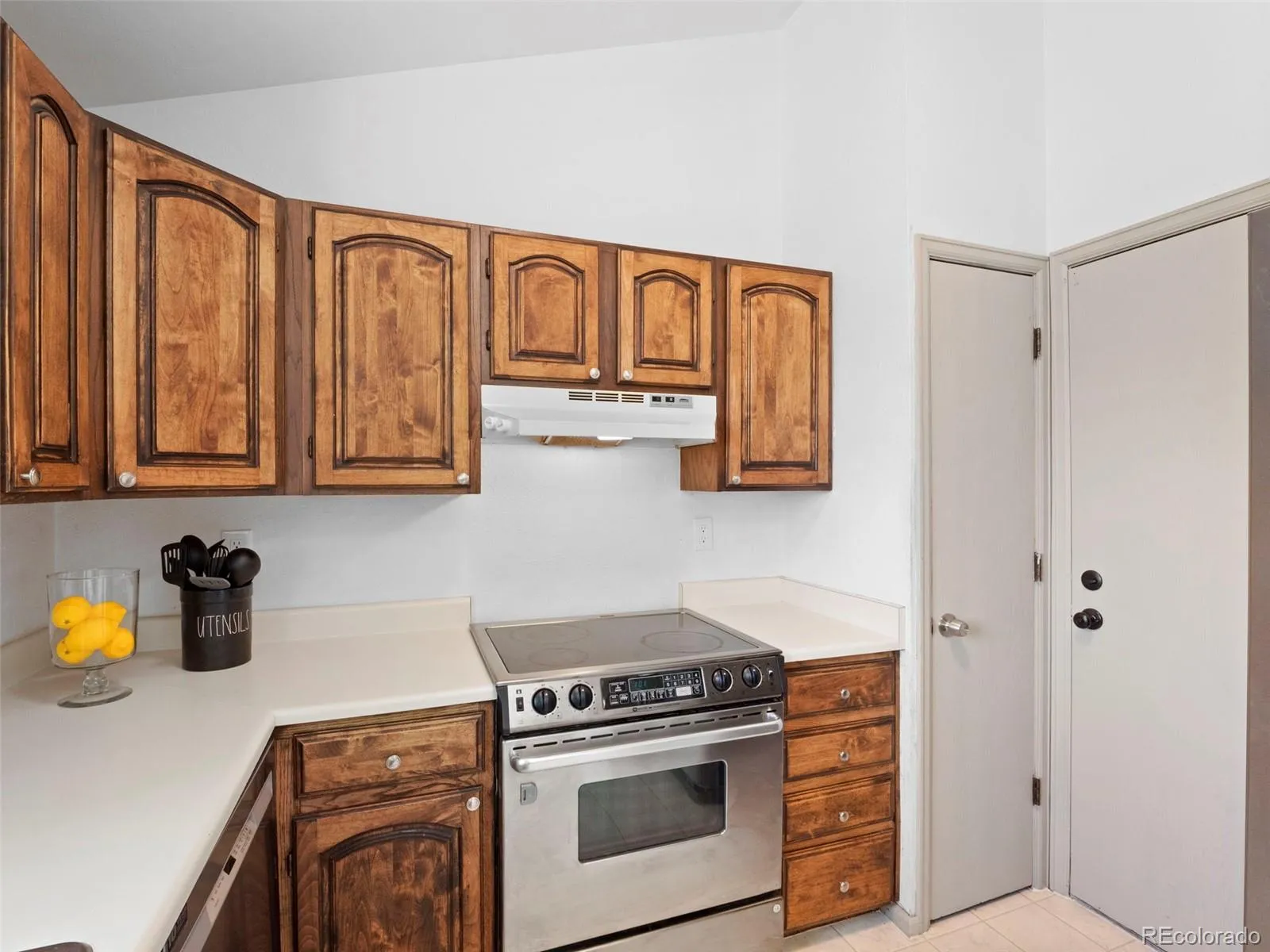4594 Granby Way Denver CO 80239 MLS #REC2825677 05202026200246 1600 10