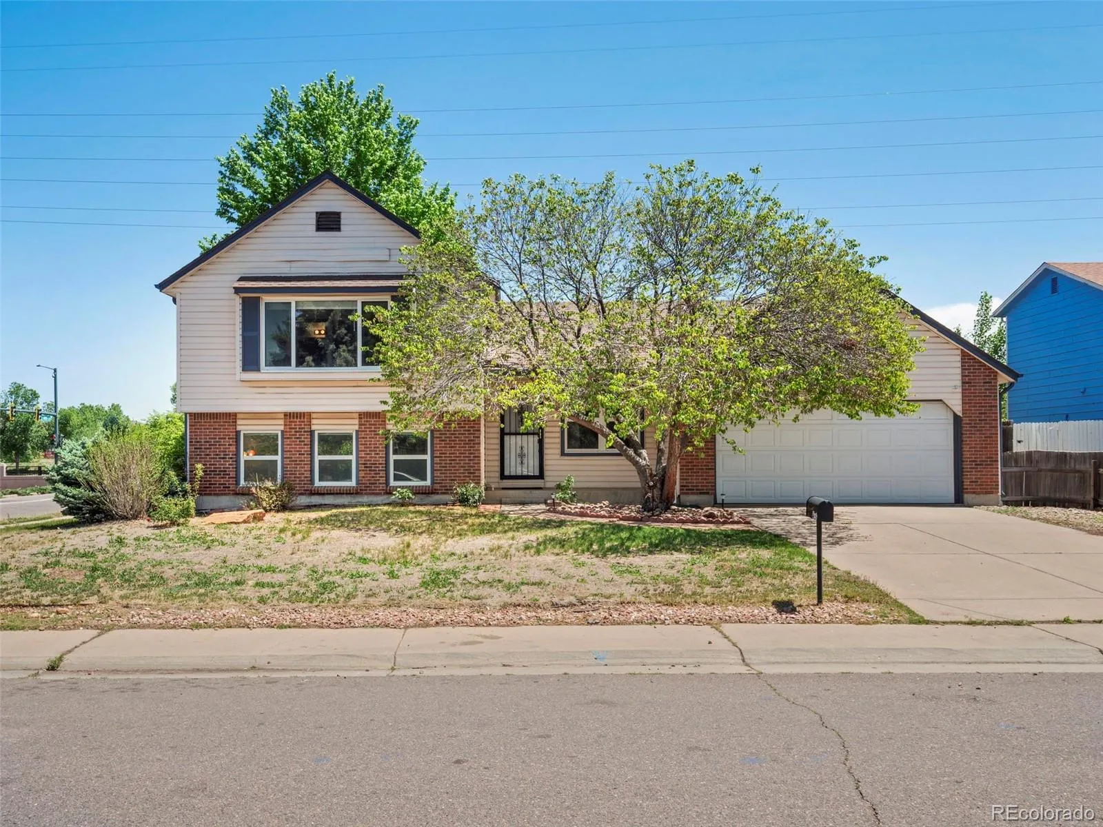 4594 Granby Way Denver CO 80239 MLS #REC2825677 05202026200246 1600 31