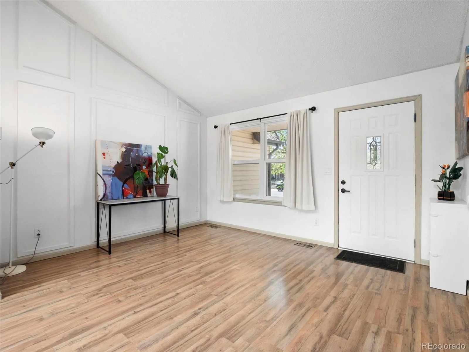 4594 Granby Way Denver CO 80239 MLS #REC2825677 05202026200246 1600 5