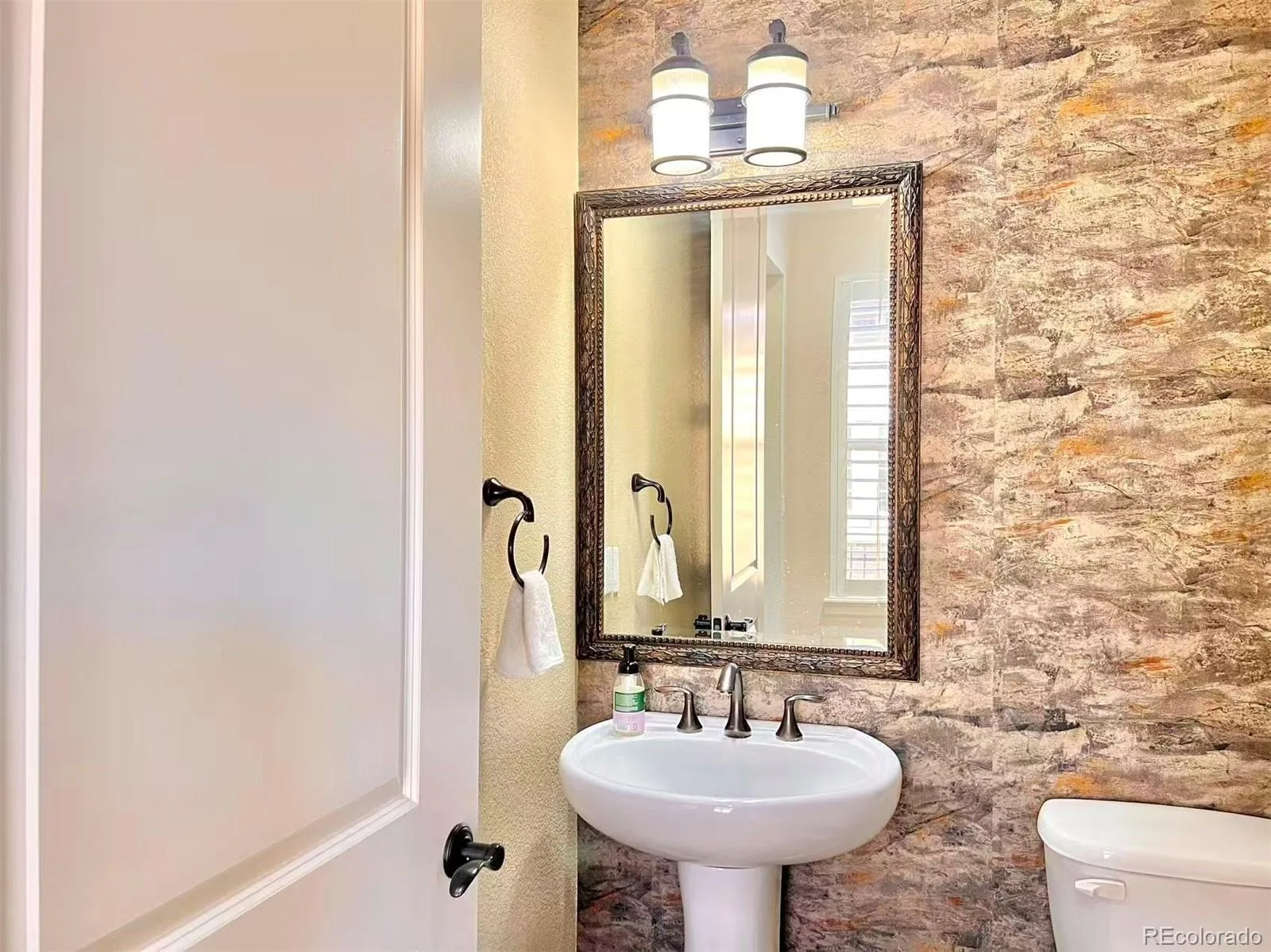 10615 Montecito Drive Lone Tree CO 80124 MLS #REC2828585 06052026064525 1600 12