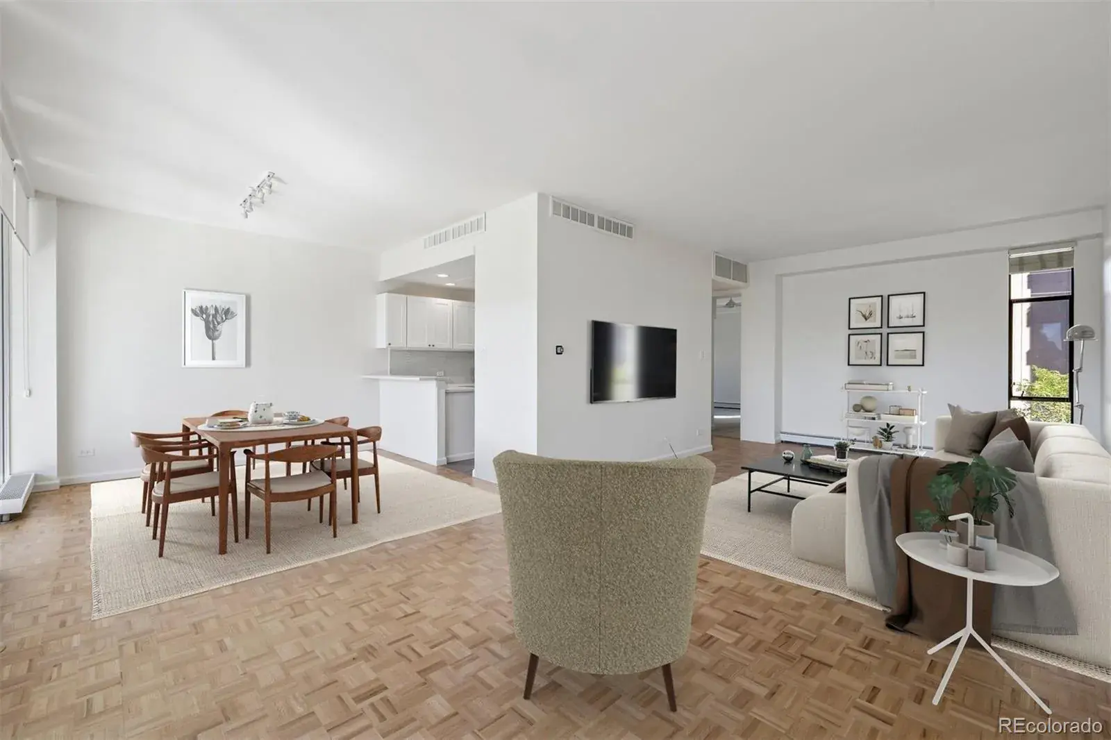 10282025035233 1600 11