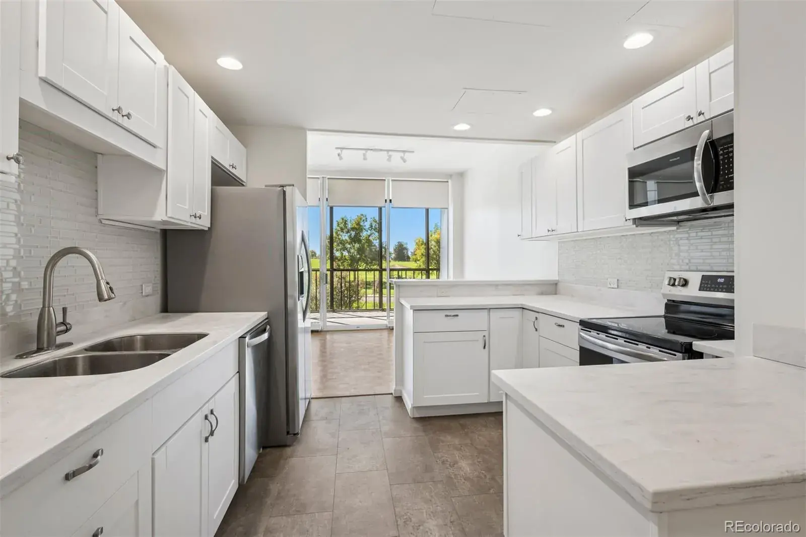 10282025035233 1600 5