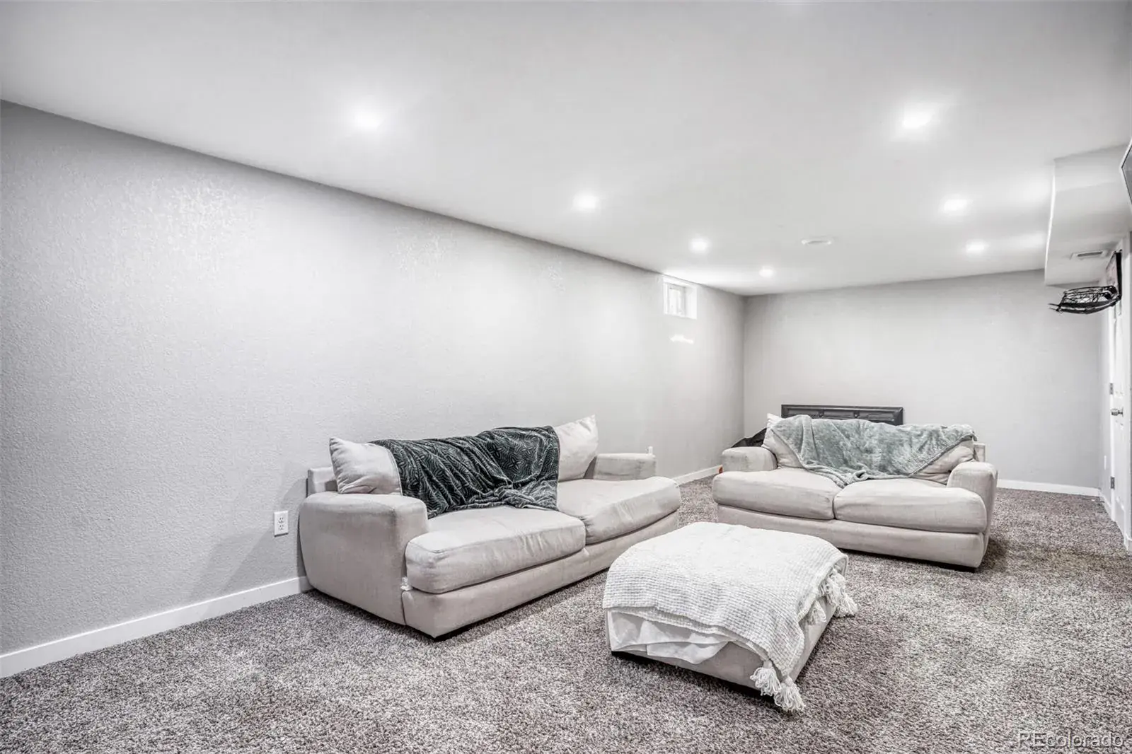 02202026220401 1600 19