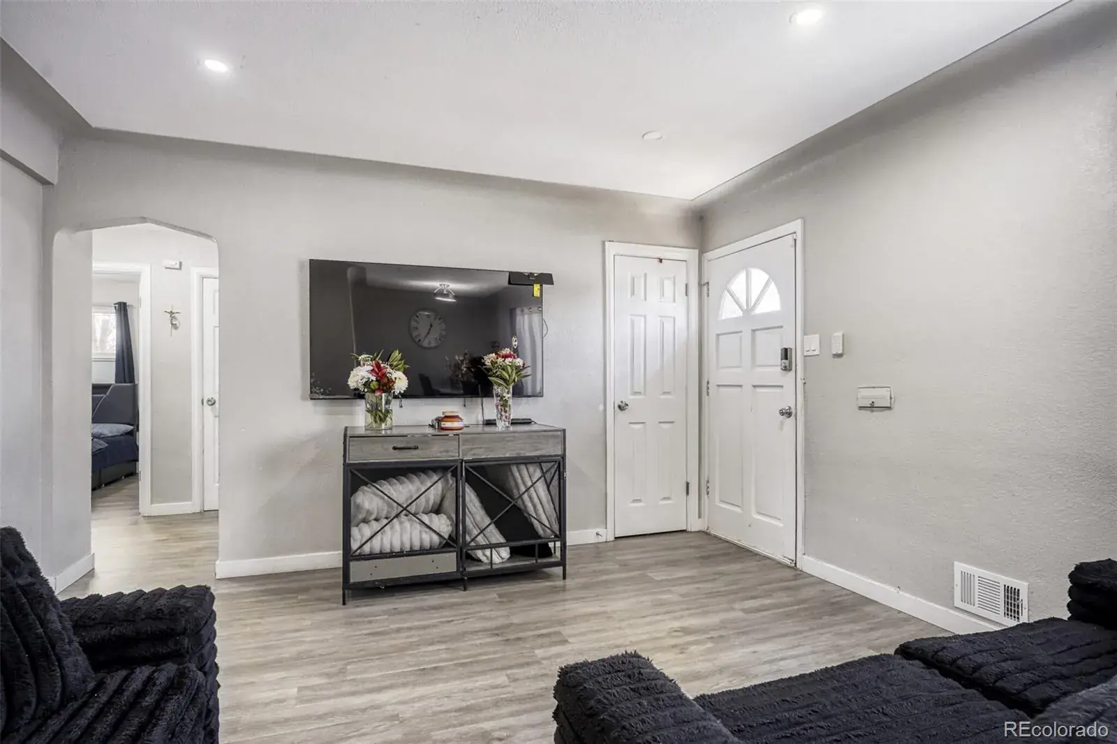 02202026220401 1600 4