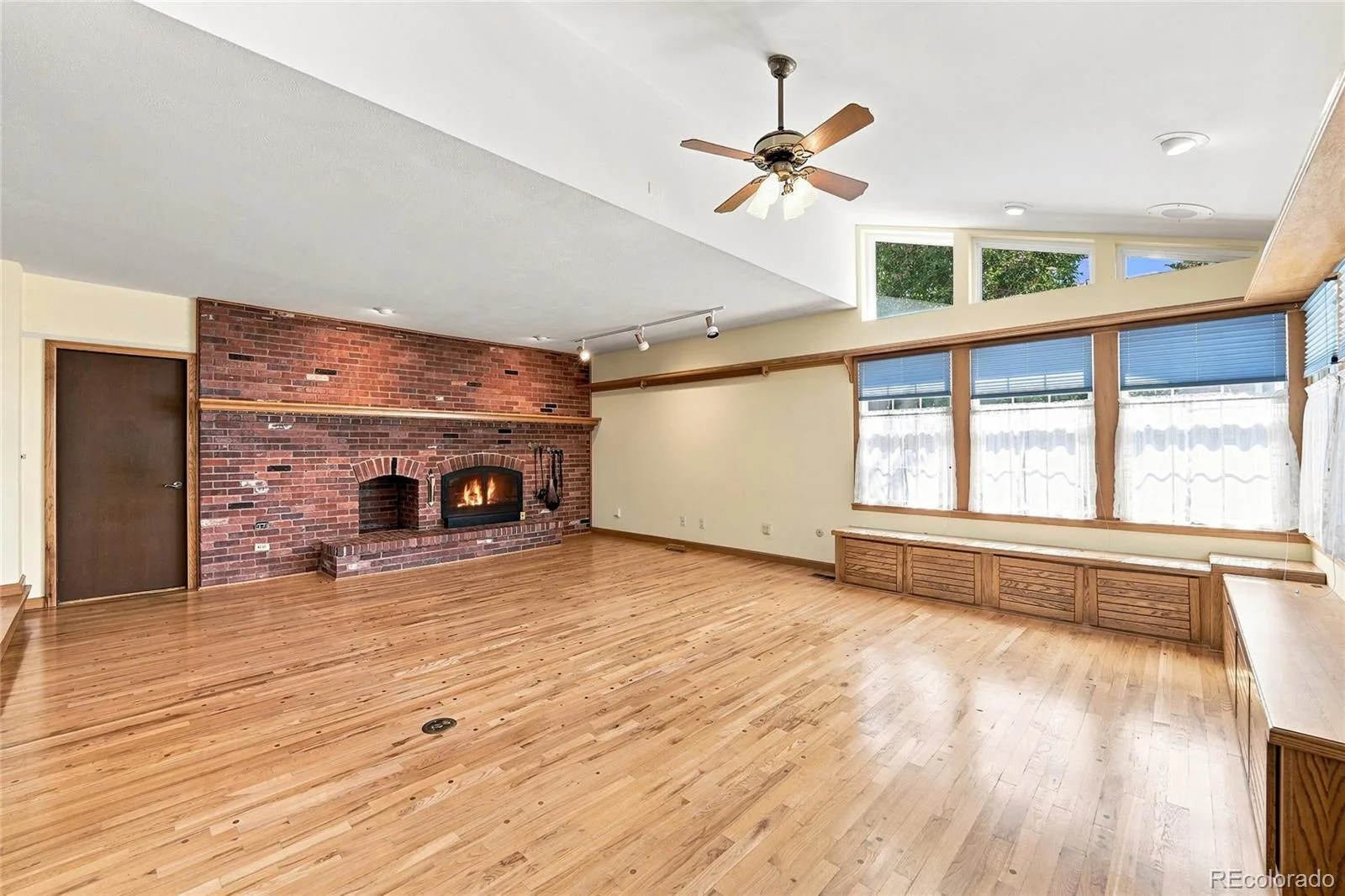 1460 S Macon Street Aurora CO 80012 | MLS #REC2834515 09232026084554 1600 19