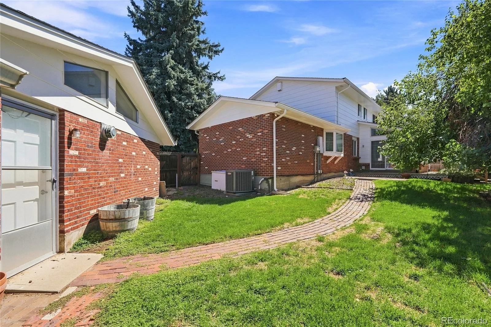 1460 S Macon Street Aurora CO 80012 | MLS #REC2834515 09232026084554 1600 45