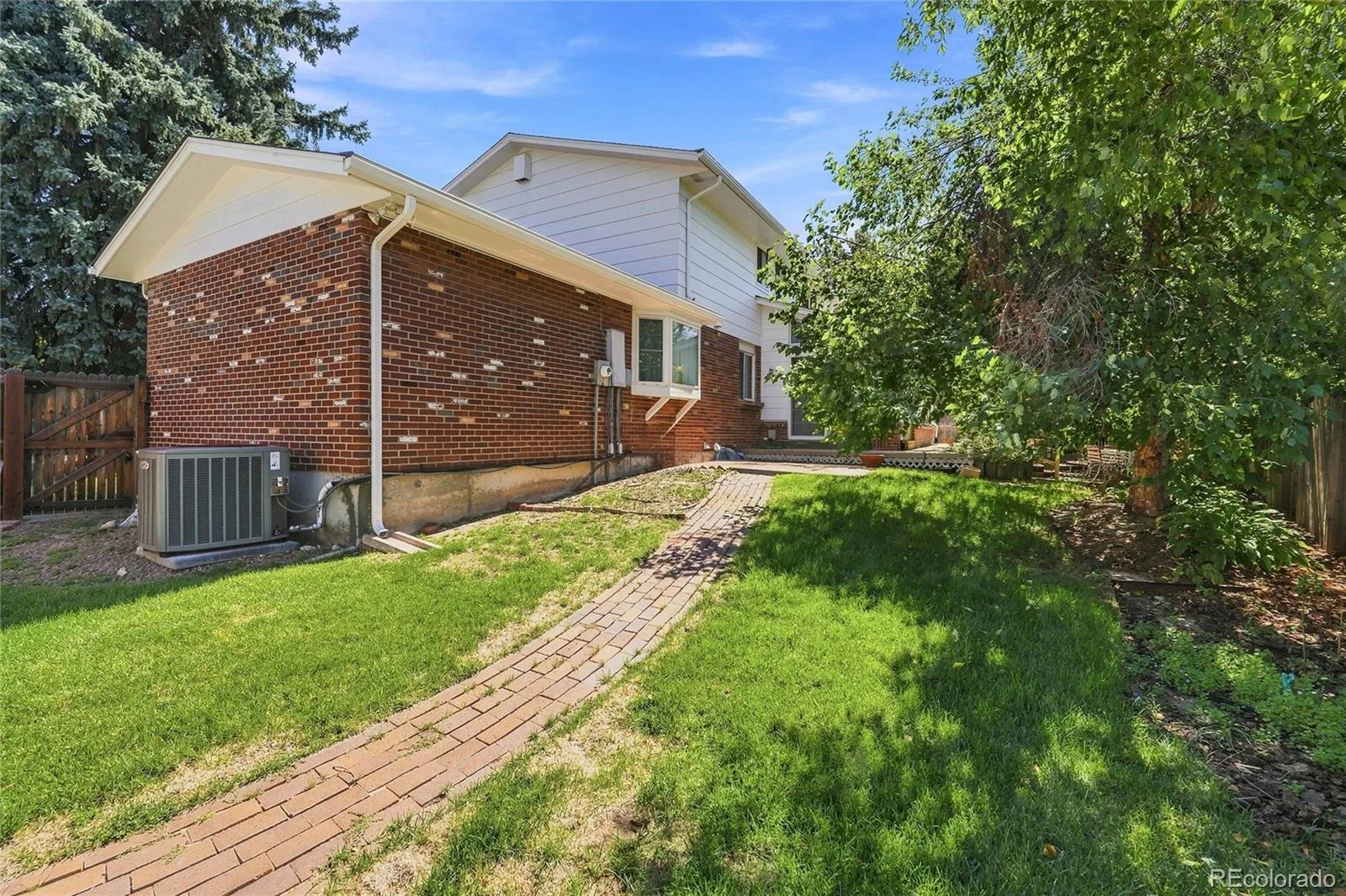 1460 S Macon Street Aurora CO 80012 | MLS #REC2834515 09232026084554 1600 46
