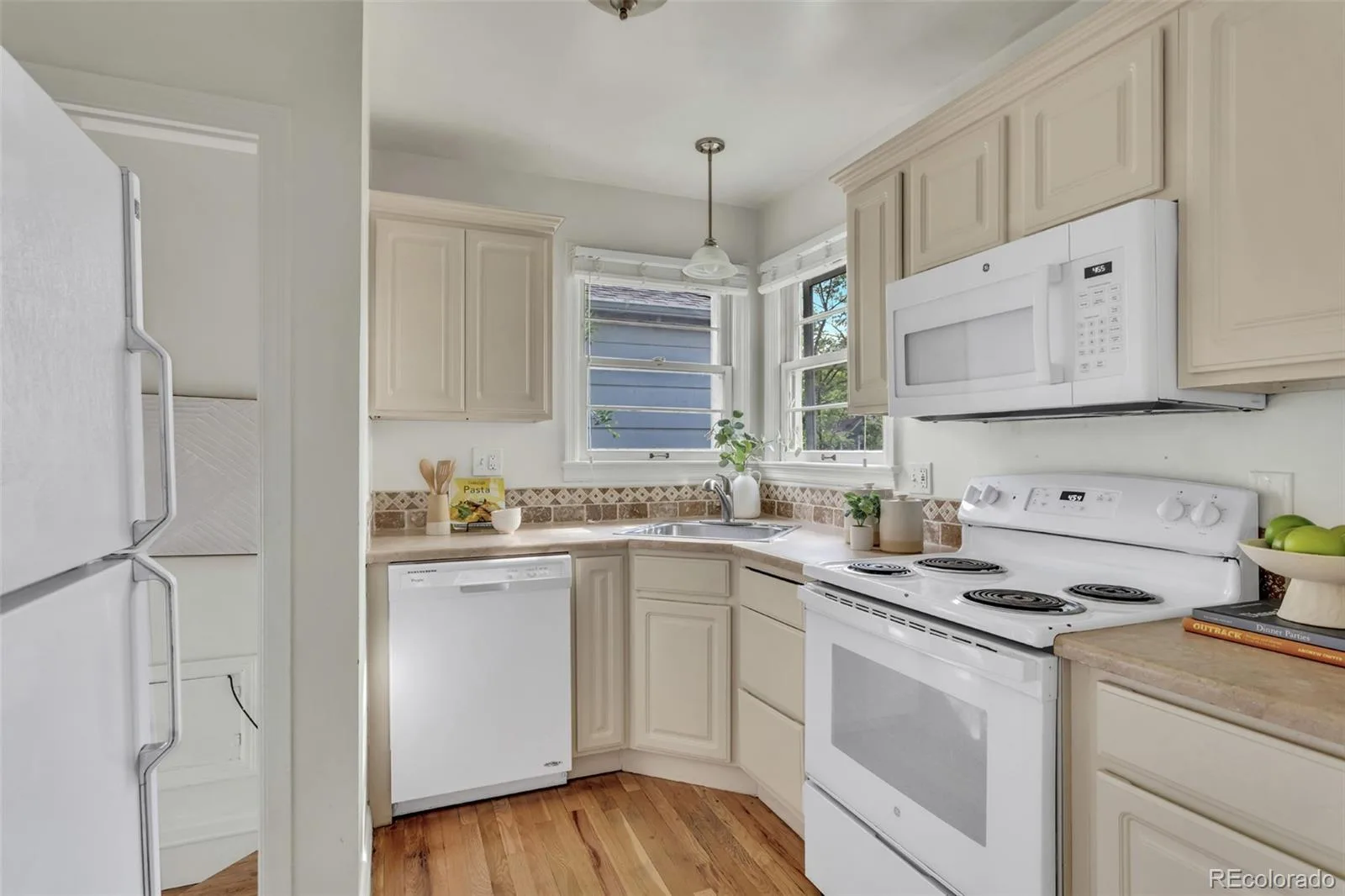 2660 S Humboldt Street Denver CO 80210 MLS #REC2834887 06082026231545 1600 7