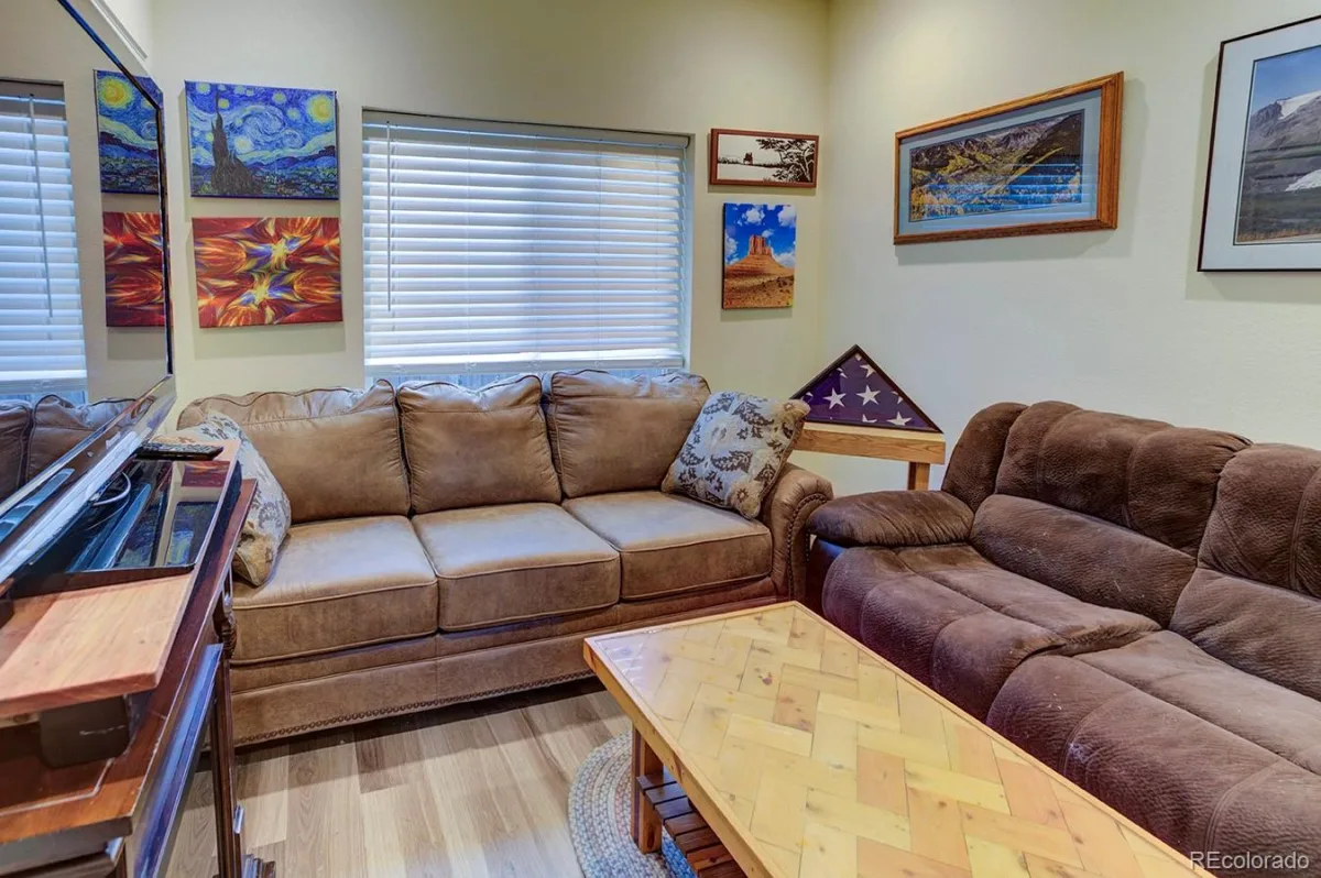 4809 S Logan Street Englewood CO 80113 | MLS #REC2834995 07262026152403 1200 20