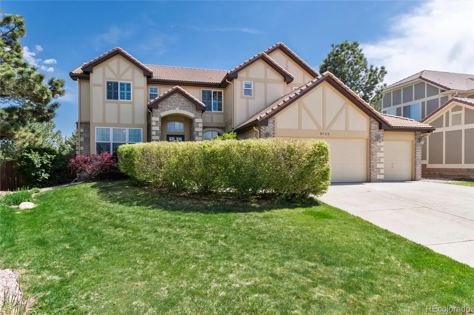 9758 Colinade Drive Lone Tree CO 80124 MLS #REC2838052 05152026194651 1600 48