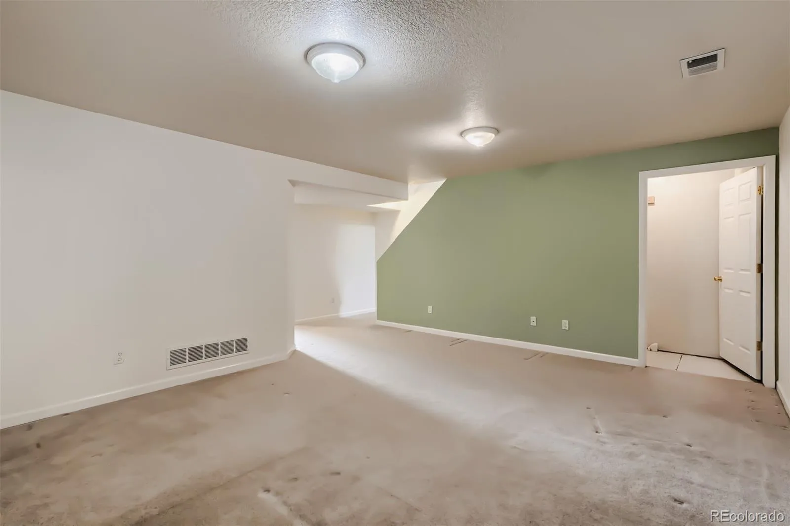 10375 W 41st Avenue Wheat Ridge CO 80033 | MLS #REC2838353 06052026032231 1600 24