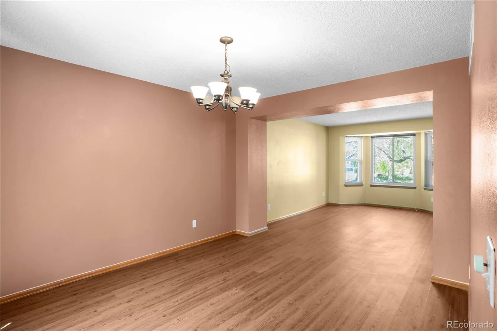19062 E Chenango Circle Aurora CO 80015 MLS #REC2839579 05212026145233 1600 11