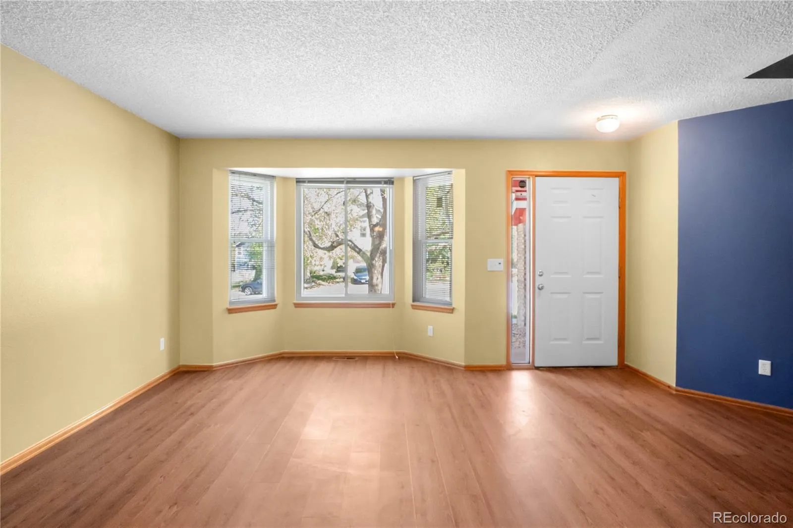 19062 E Chenango Circle Aurora CO 80015 MLS #REC2839579 05212026145233 1600 7