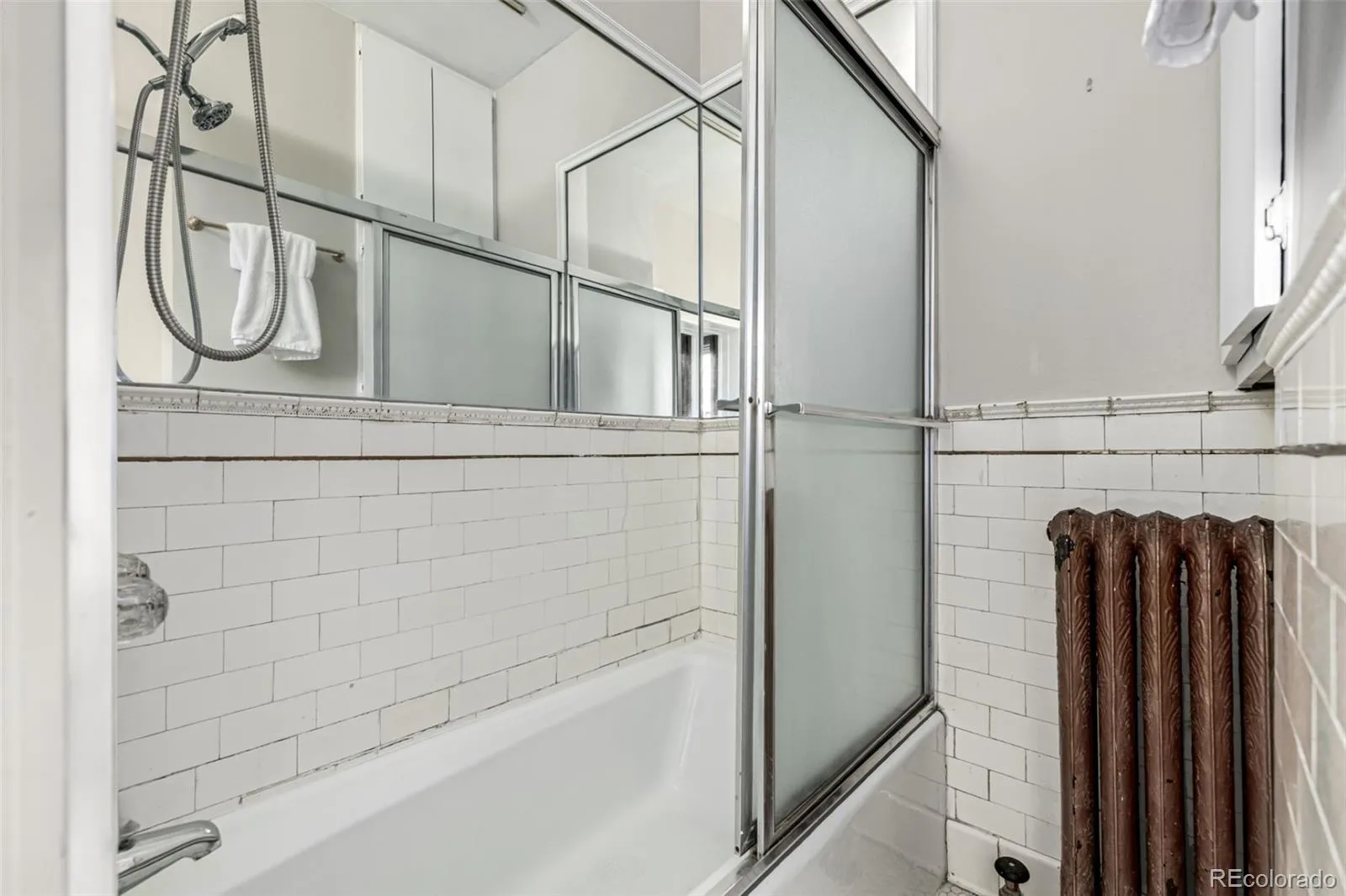 04082026191042 1600 24