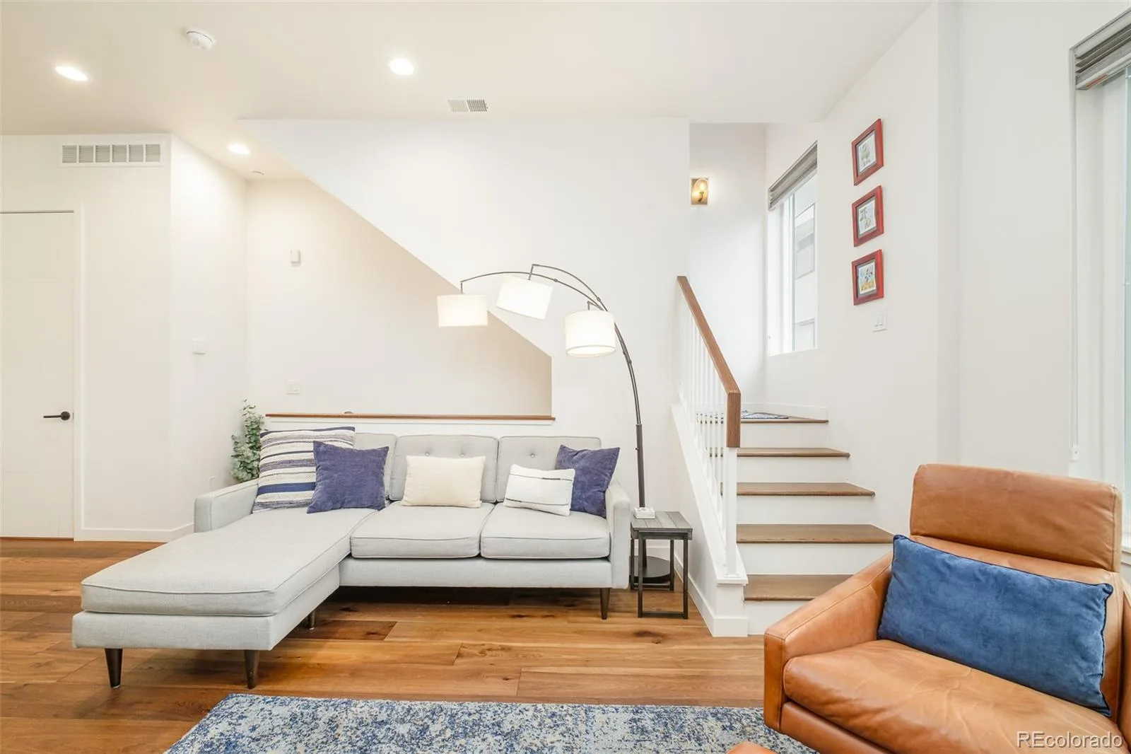 06032026221805 1600 11