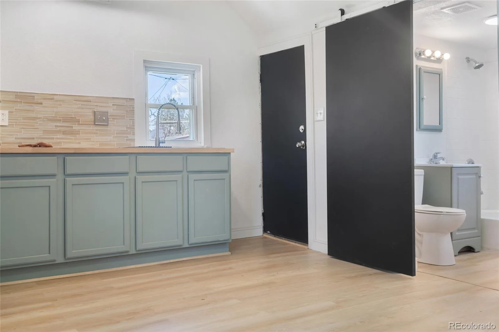 4636 Leaf Court Denver CO 80216 | MLS #REC2841973 07232026221753 1600 23