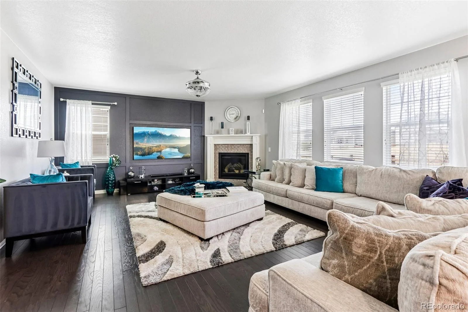 22537 E Union Circle Aurora CO 80015 | MLS #REC2842484 08072026025920 1600 10