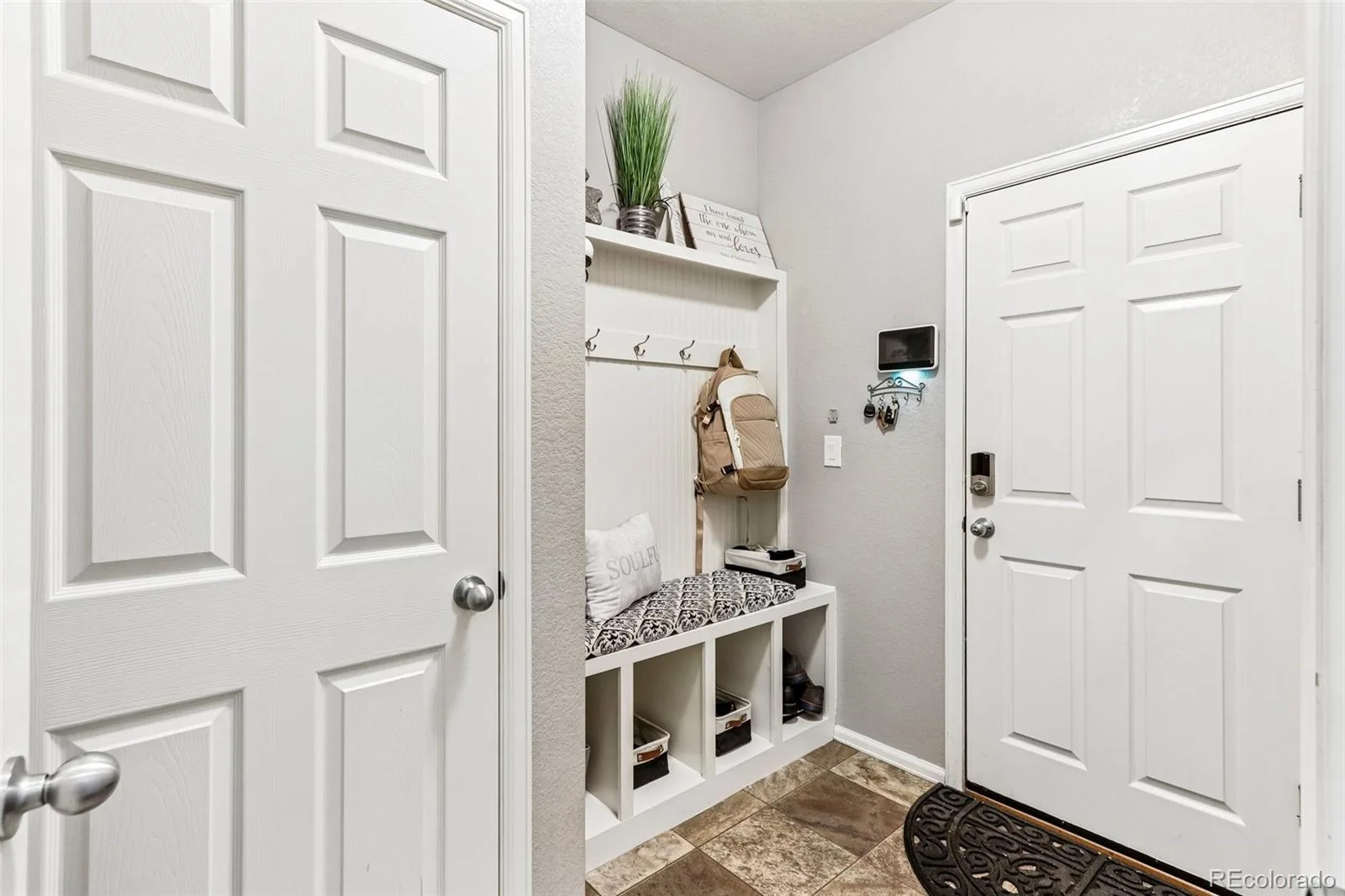 22537 E Union Circle Aurora CO 80015 | MLS #REC2842484 08072026025920 1600 32