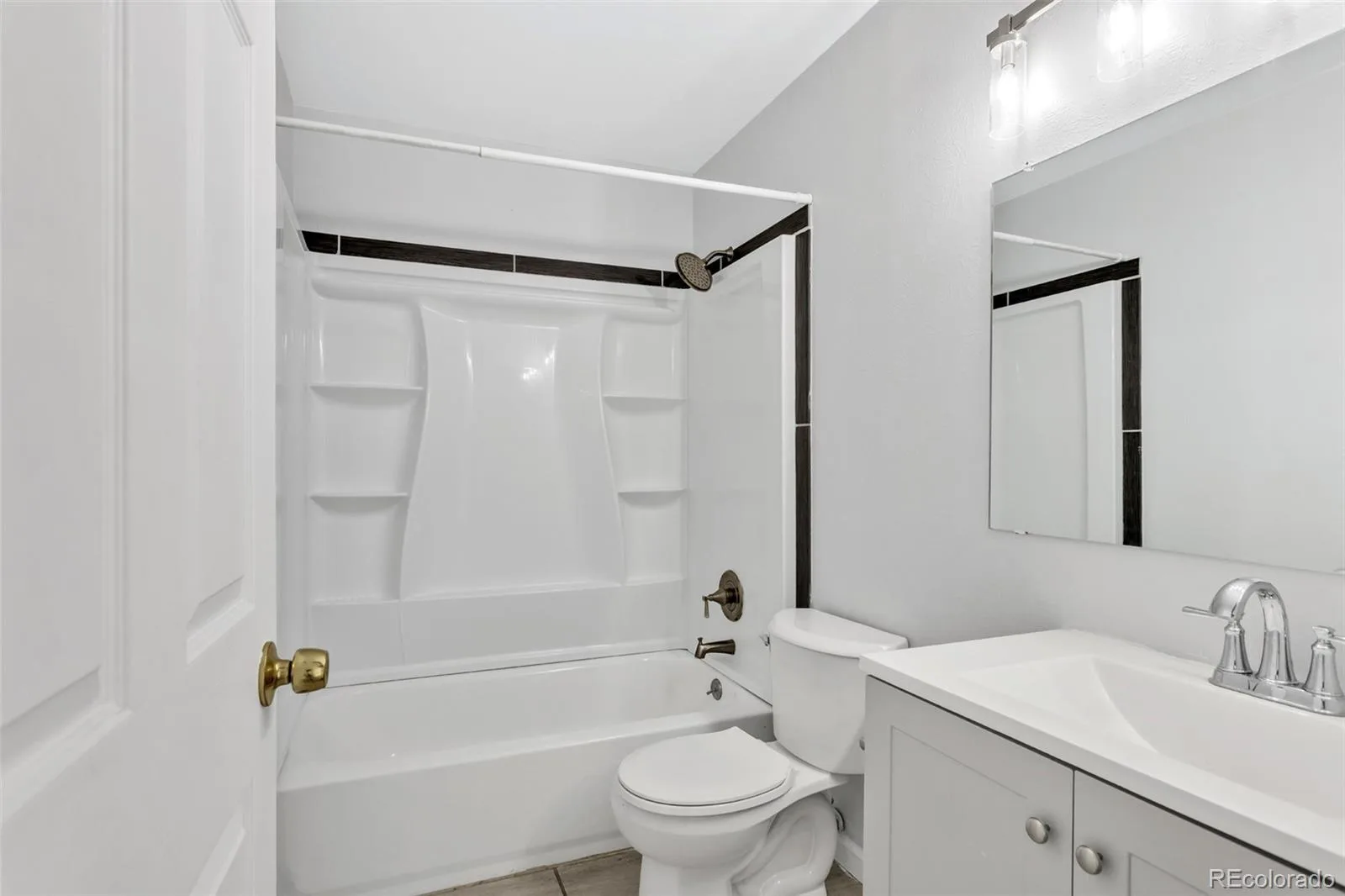 15084 E Andrews E Drive Denver CO 80239 | MLS #REC2842521 09232026084505 1600 12