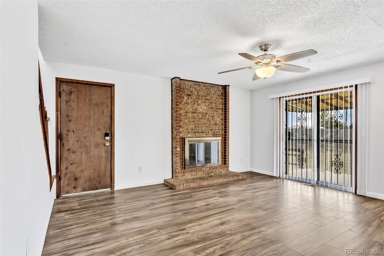 15084 E Andrews E Drive Denver CO 80239 | MLS #REC2842521 09232026084505 1600 7