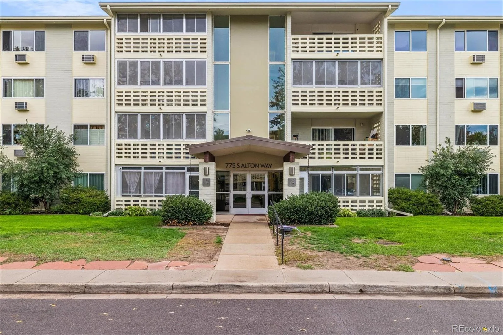 775 S Alton Way #5D Denver CO 80247 | MLS #REC2843131 09292026011257 1600 17