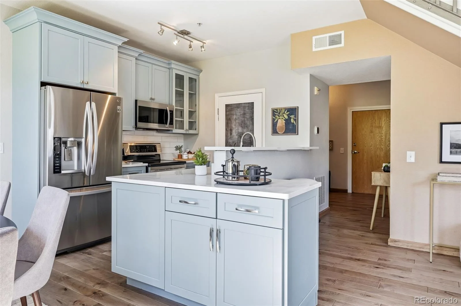 837 E 17th Avenue #3E Denver CO 80218 MLS #REC2844557 06292026202949 1600 6