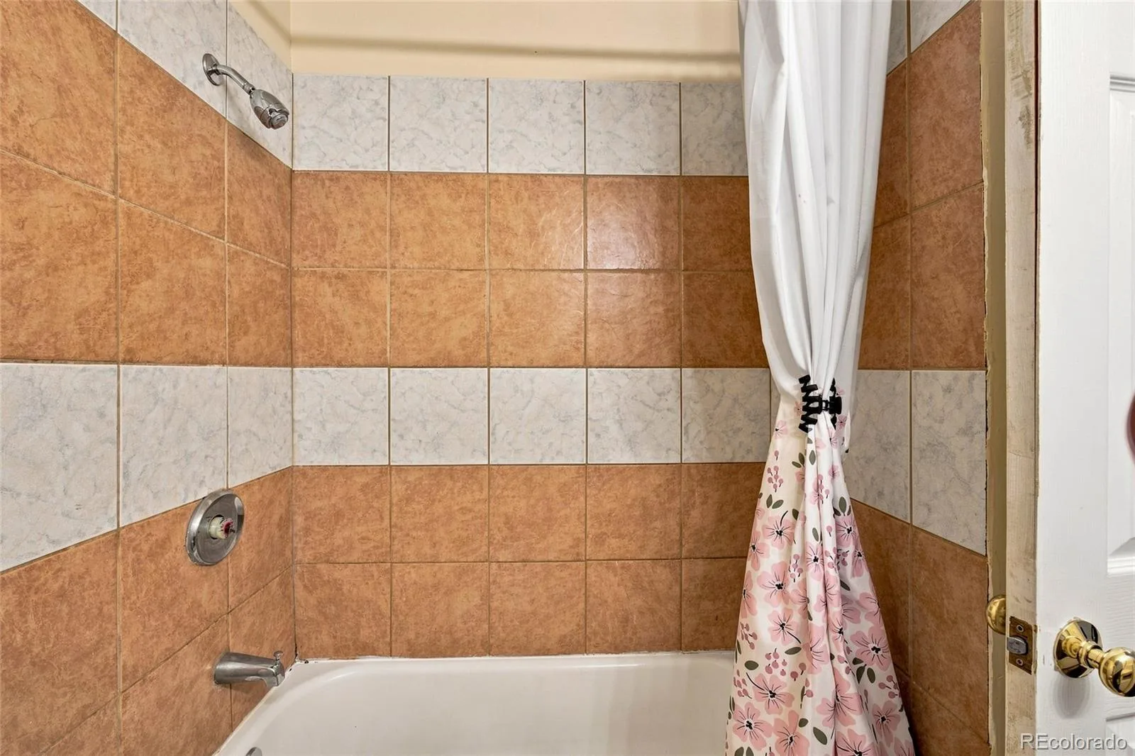 17645 E Loyola Drive #A Aurora CO 80013 | MLS #REC2847767 08252026211745 1600 15