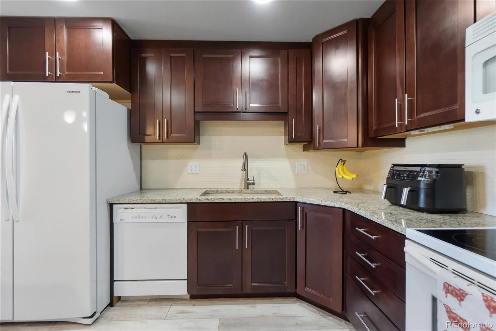 13950 E Oxford Place #B204 Aurora CO 80014 | MLS #REC2847972 08072026000656 1600 19