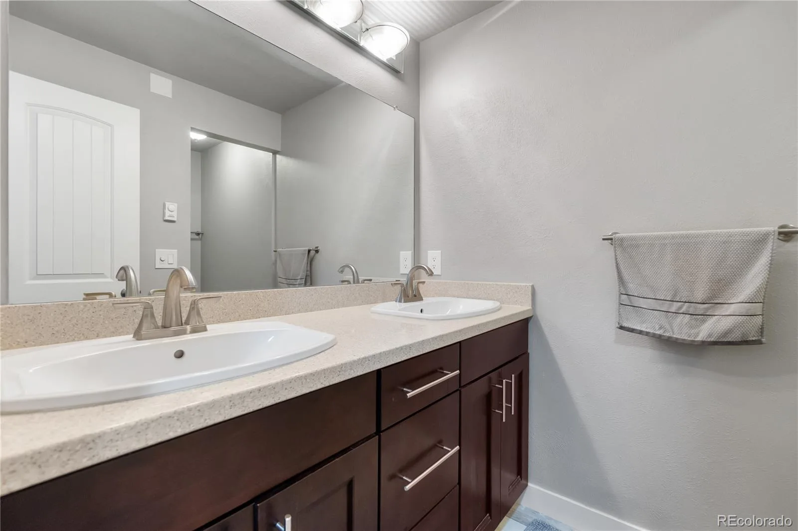 13950 E Oxford Place #B204 Aurora CO 80014 | MLS #REC2847972 08072026000656 1600 21