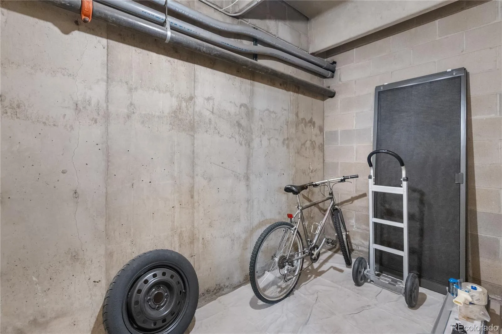 13950 E Oxford Place #B204 Aurora CO 80014 | MLS #REC2847972 08072026000656 1600 40