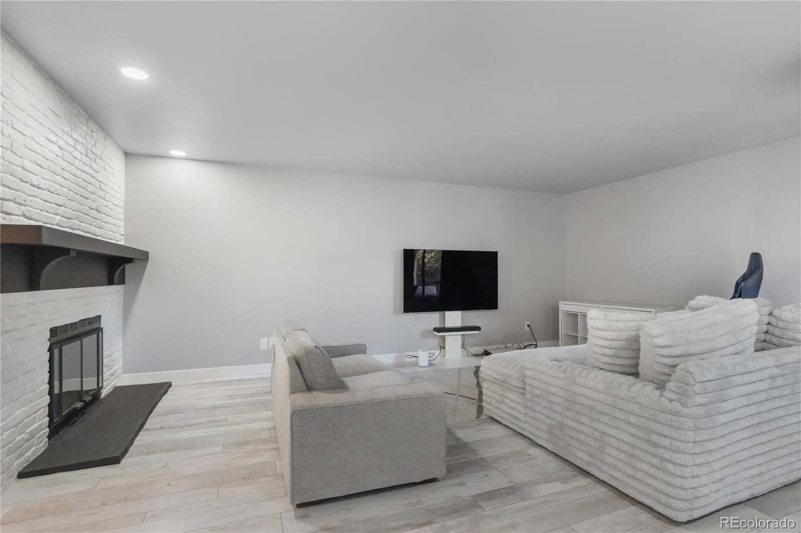 13950 E Oxford Place #B204 Aurora CO 80014 | MLS #REC2847972 08072026000656 1600 9